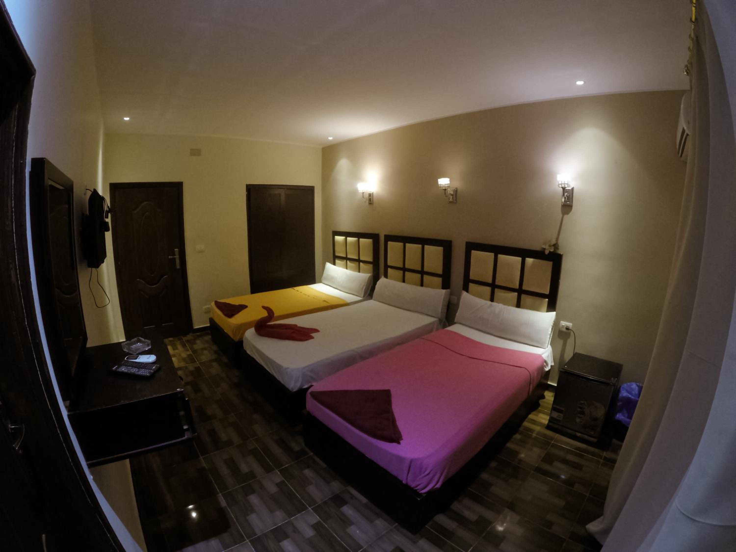 City Hotel
