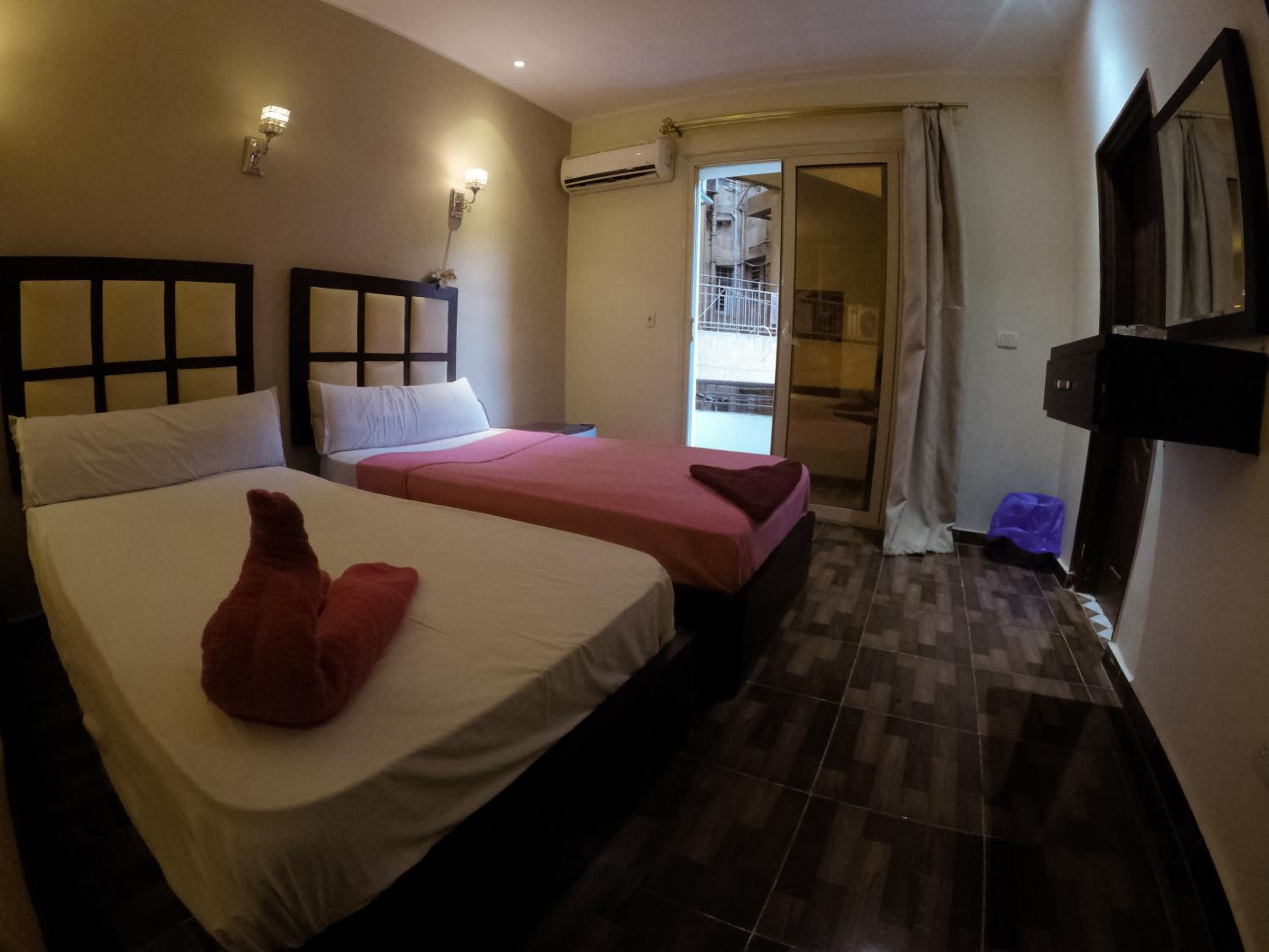 City Hotel
