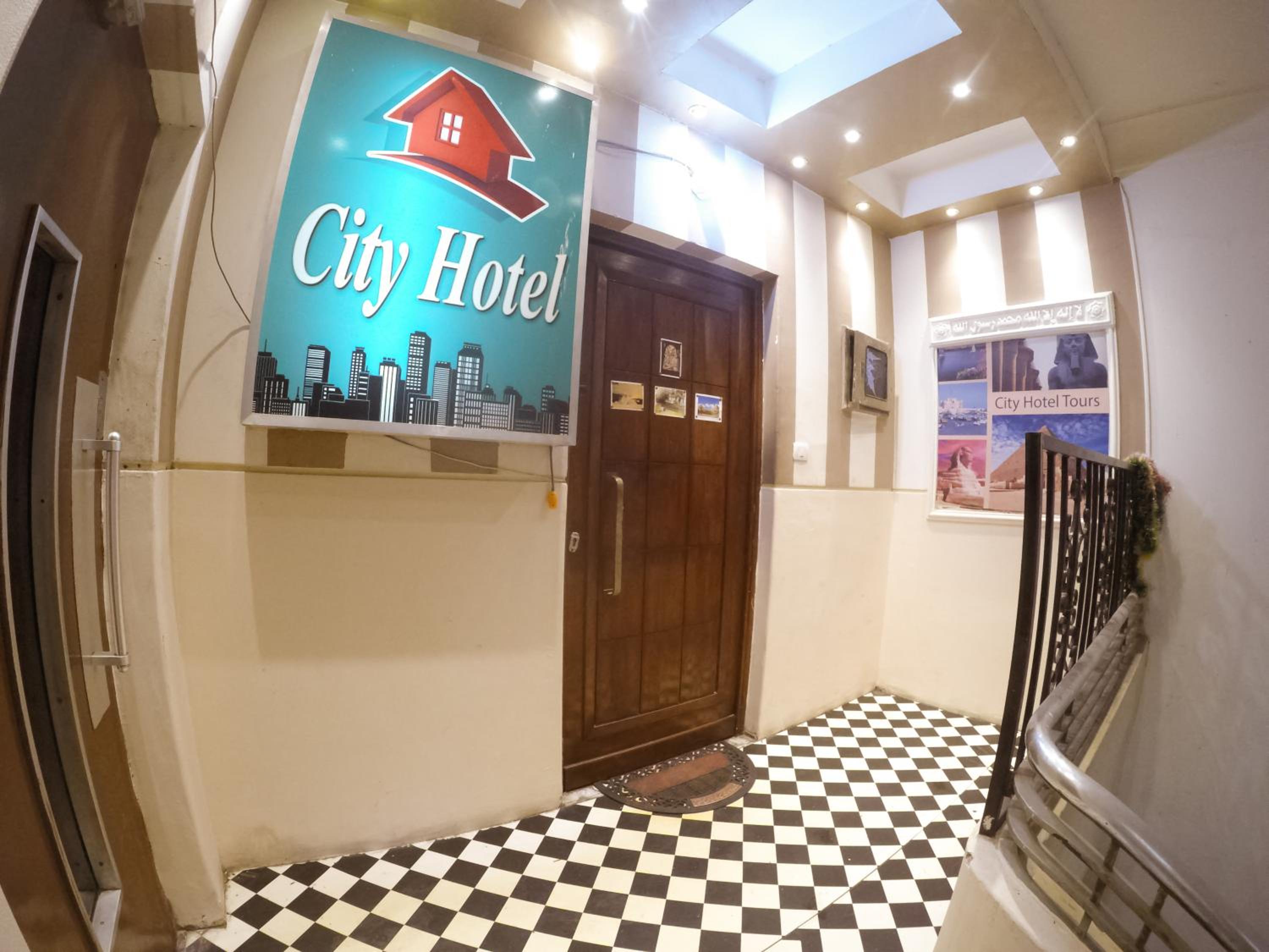 City Hotel