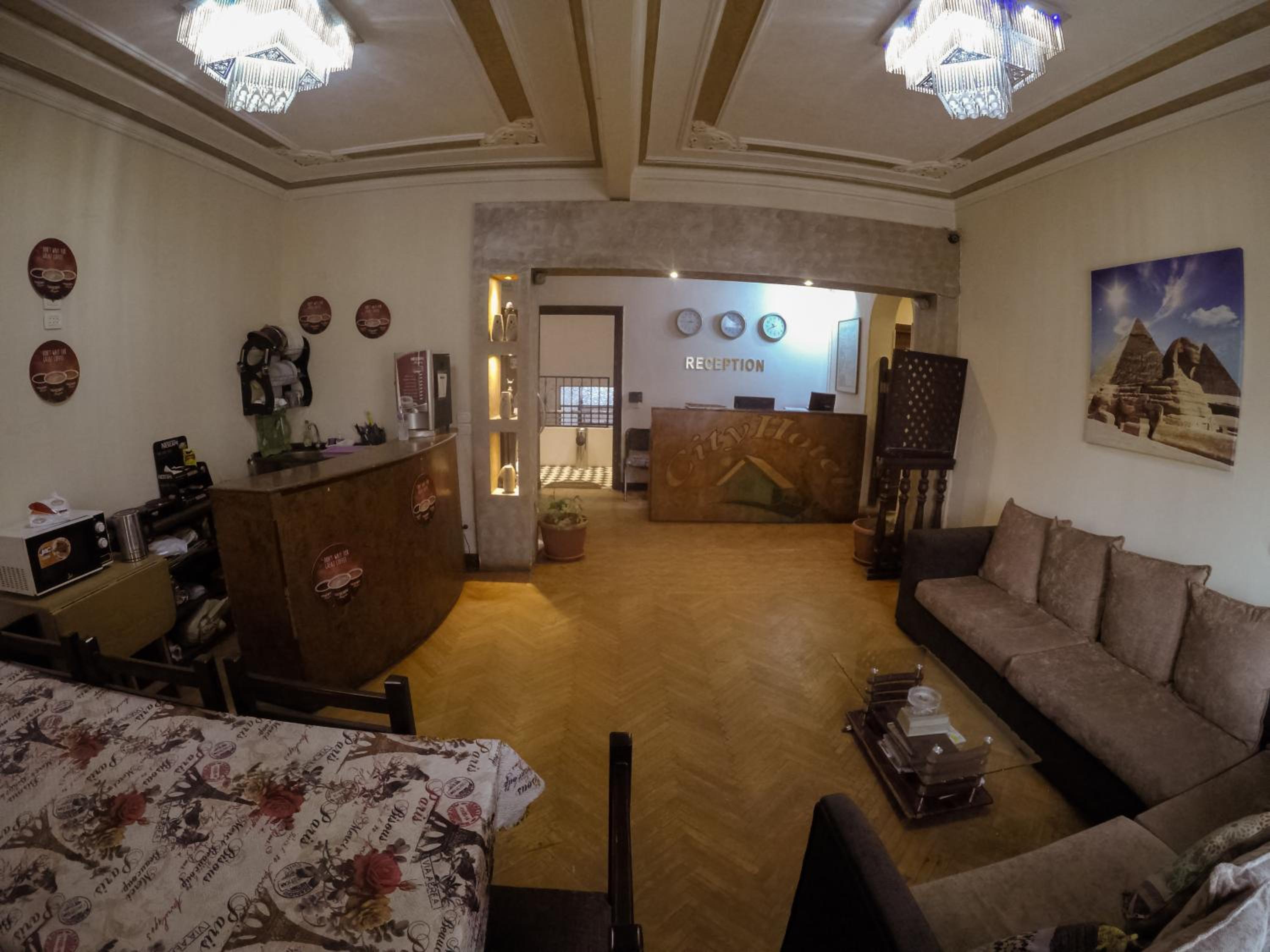 City Hotel