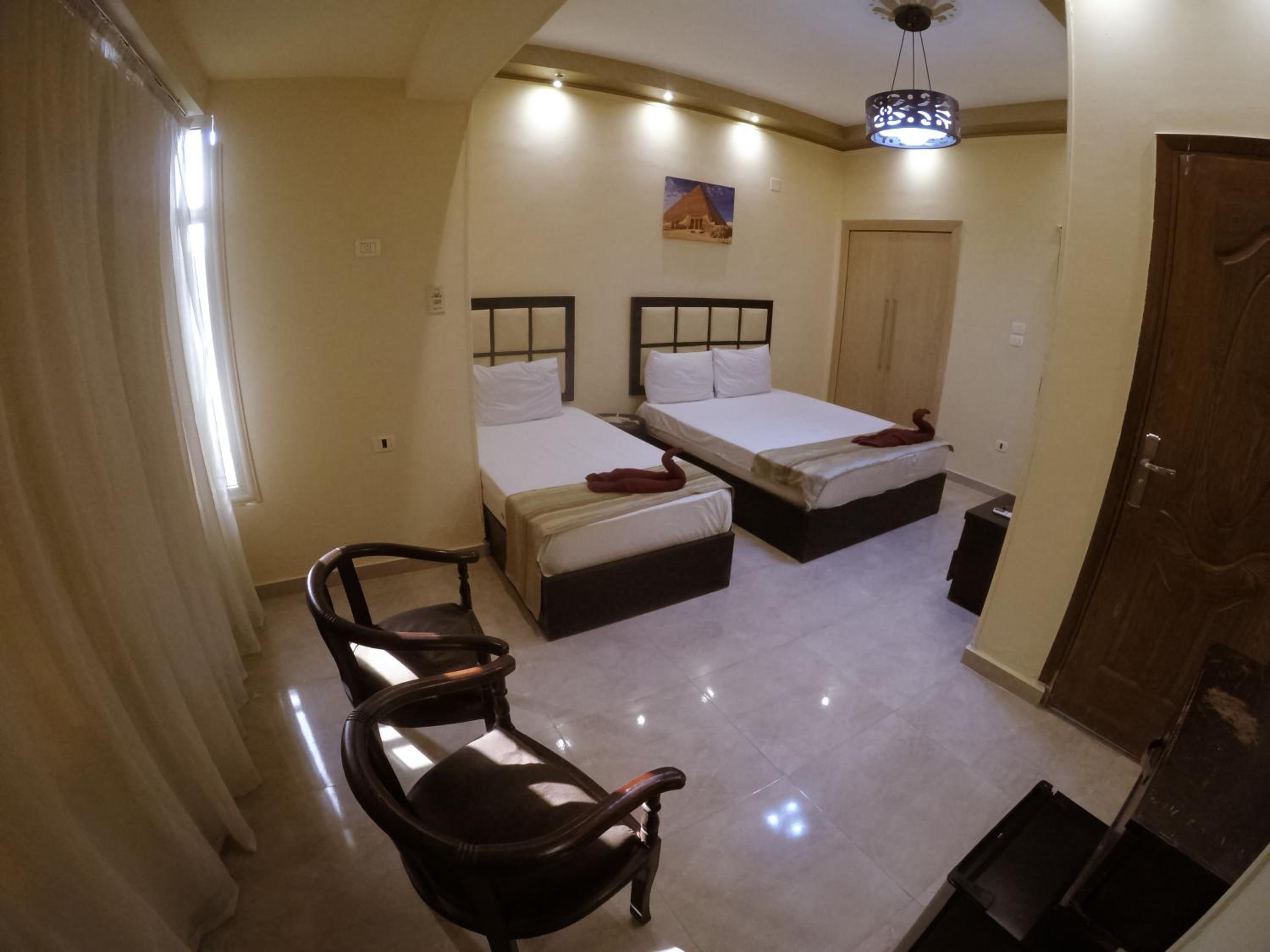 City Hotel