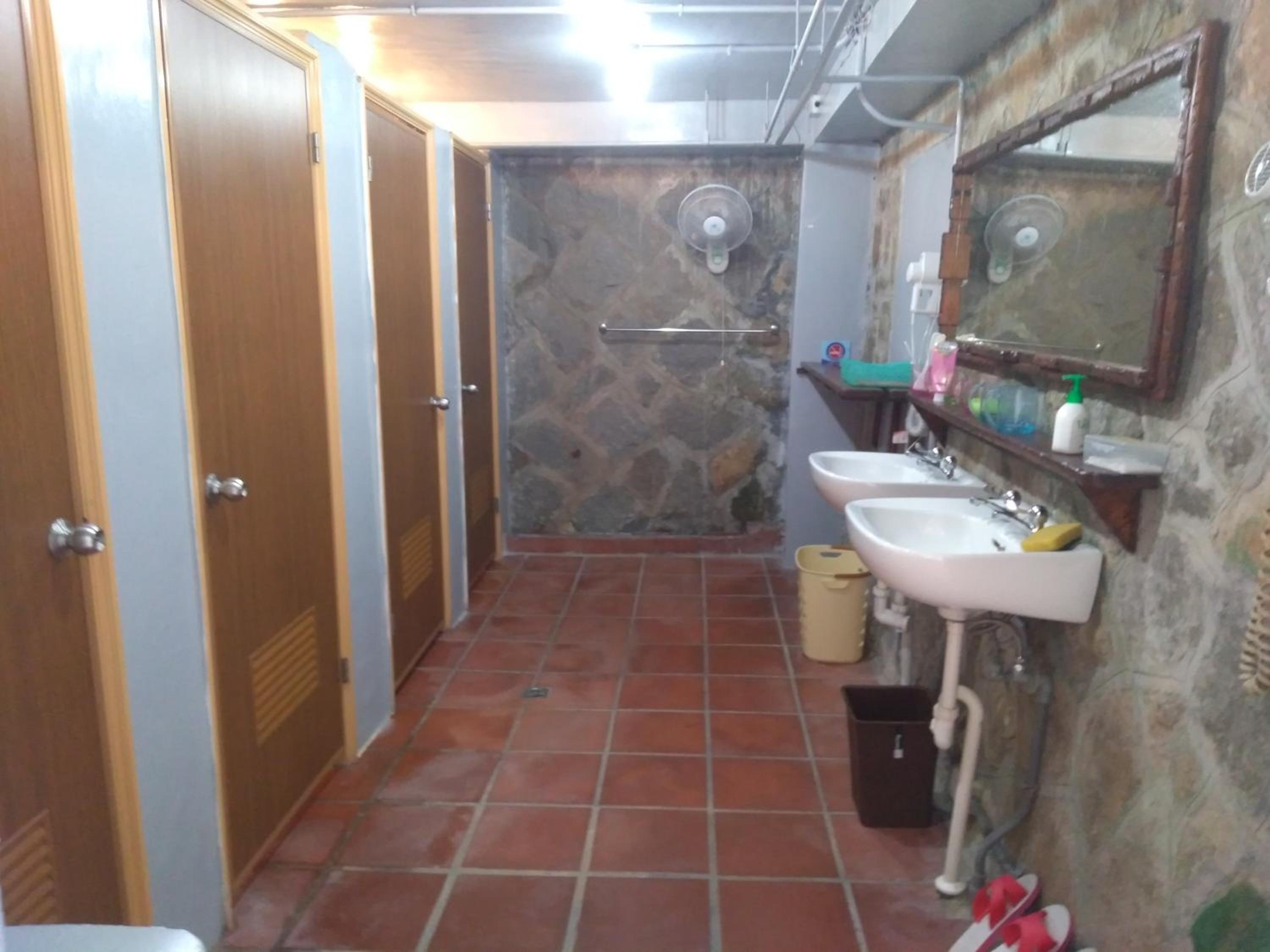 Photo 42