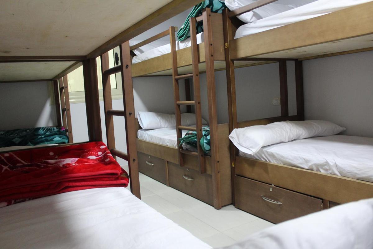 El Ahram Hostel & Apartments