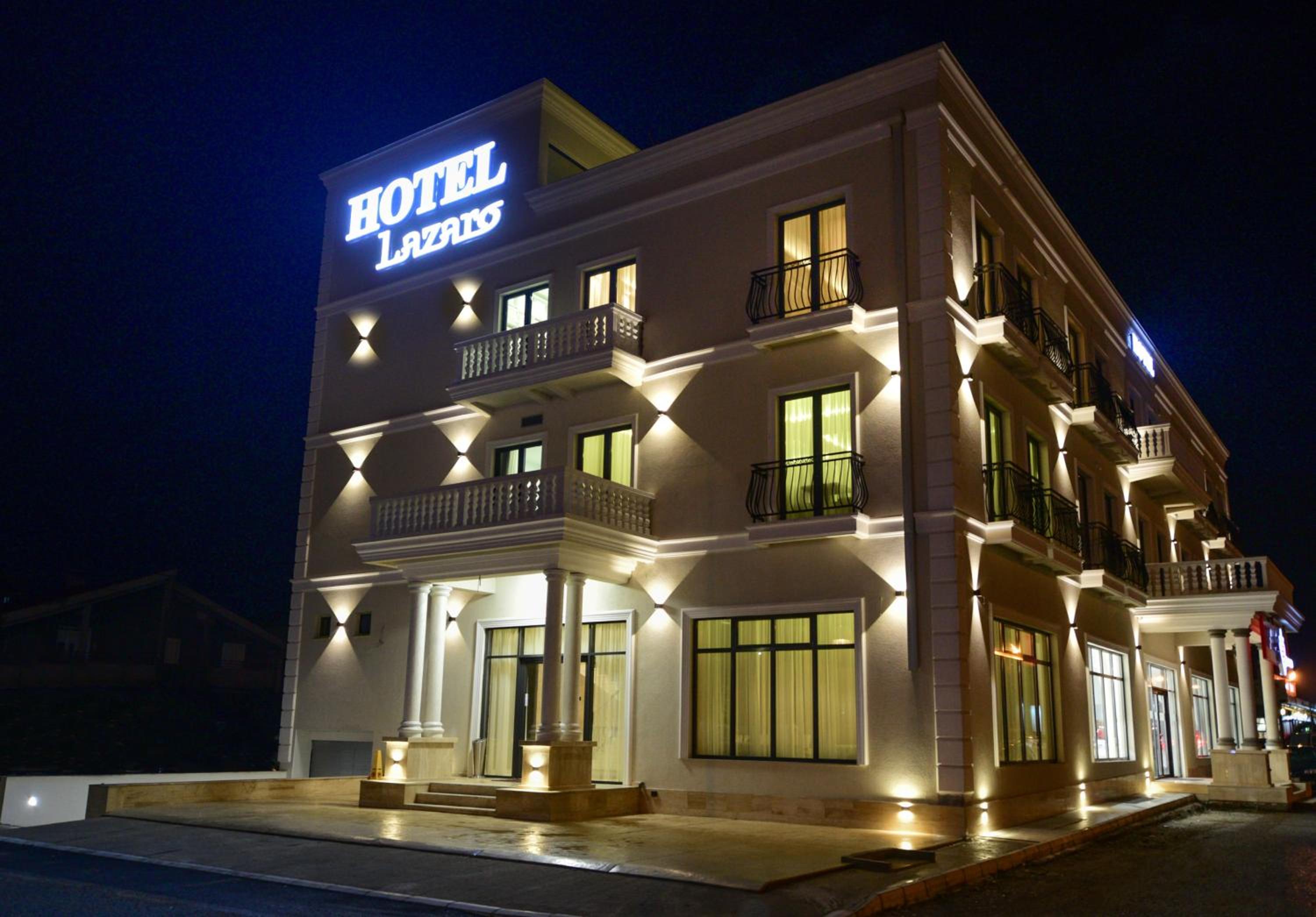 Hotel Lazaro - Image 1