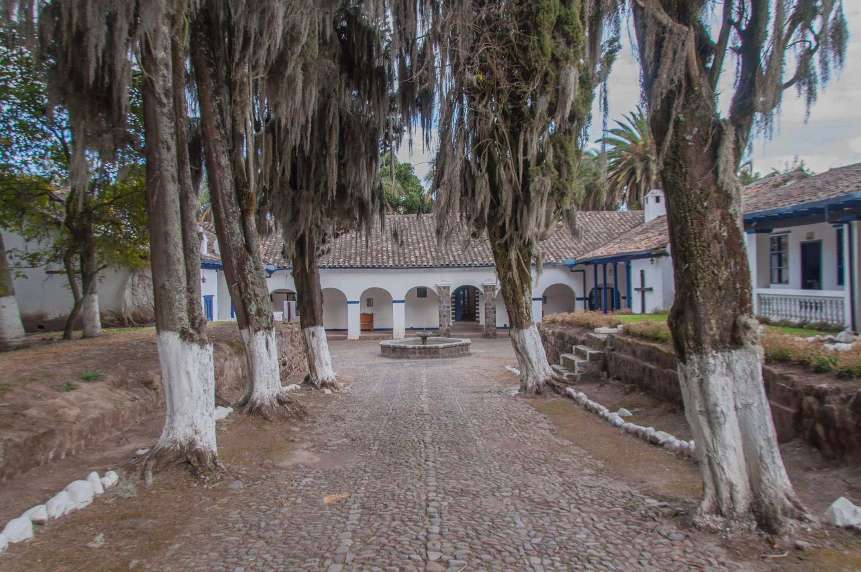 Hostería Hacienda Pinsaqui view 2