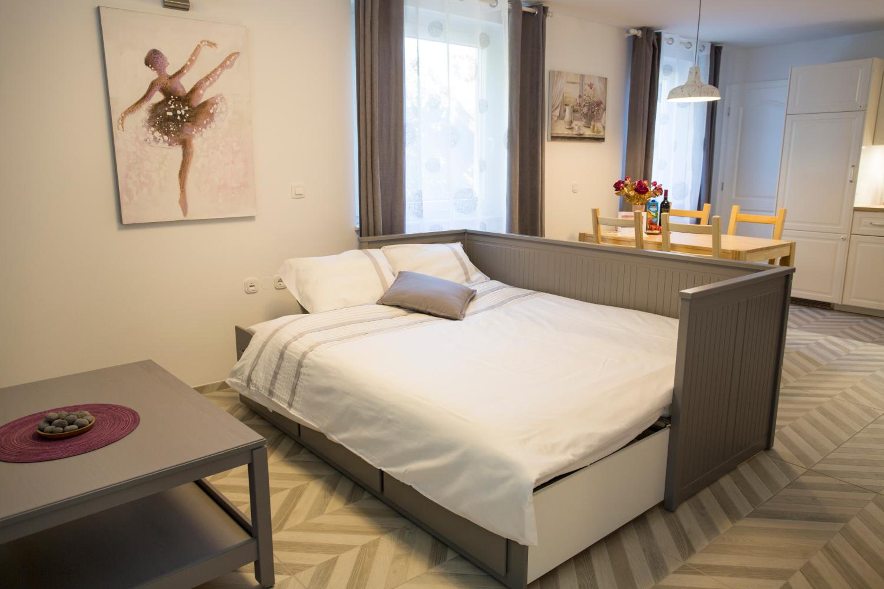 Apartments Erman