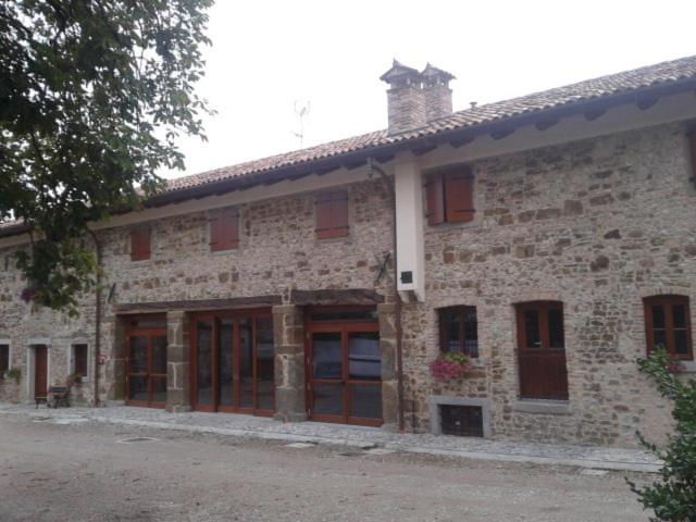 Photo 33