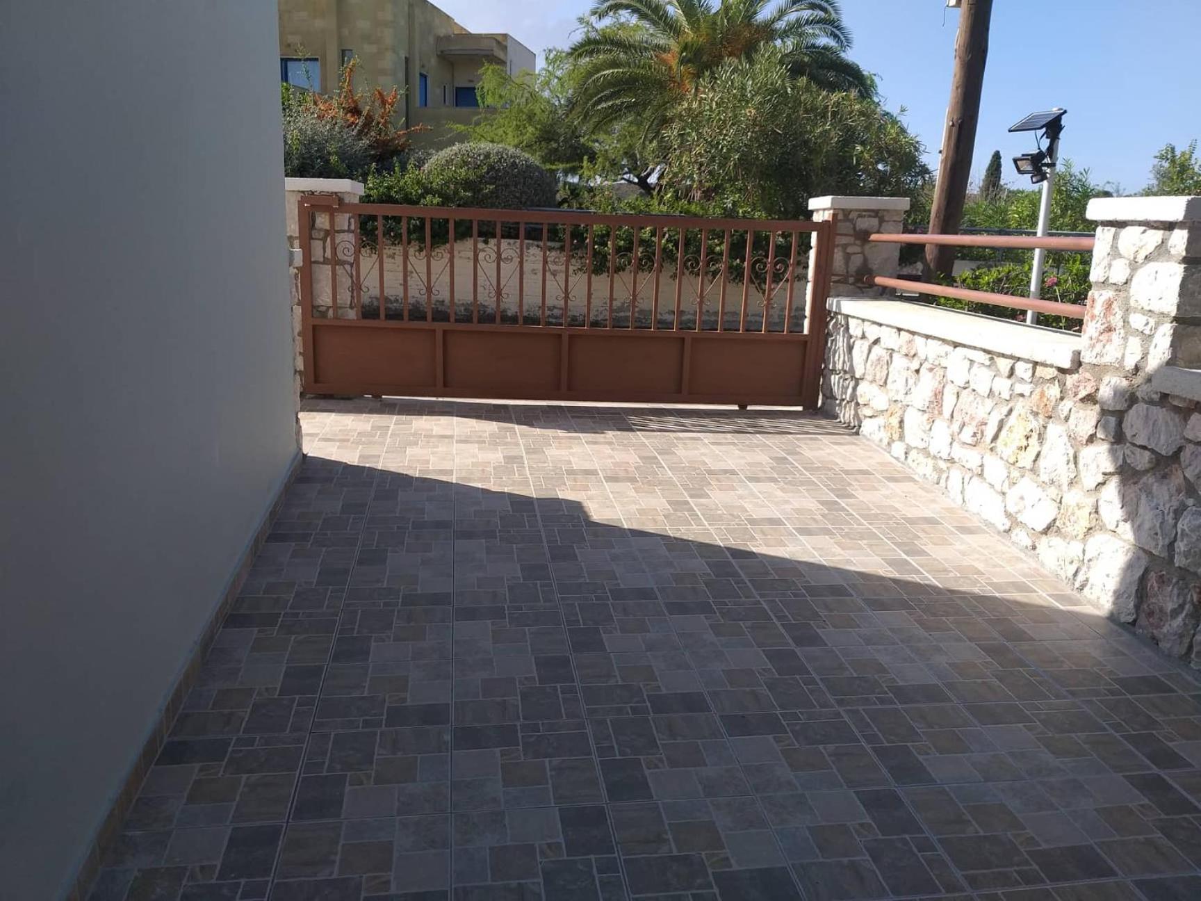 Anastasia's garden house view 4