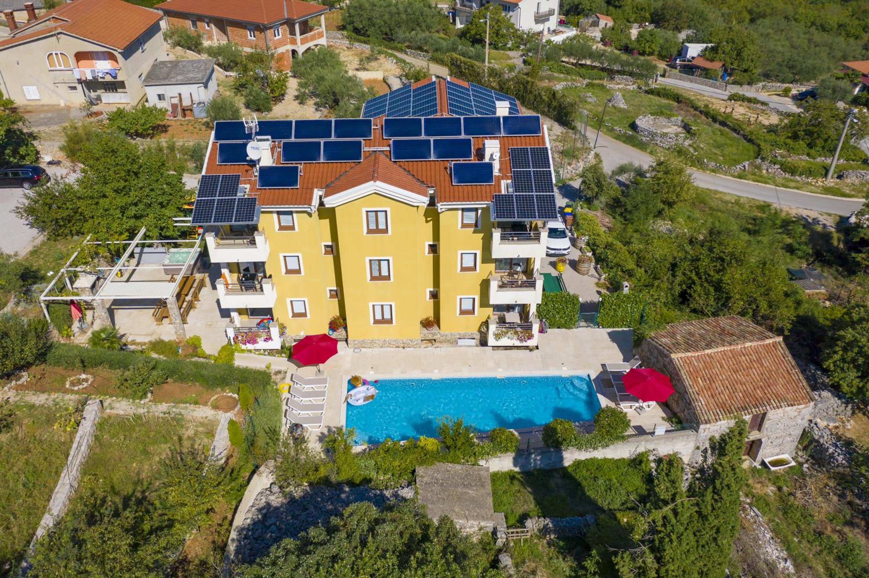 Apartments Salatić