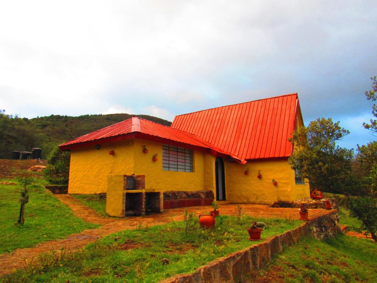 Chalet Guatavita - Tominé. La Casa Amarilla