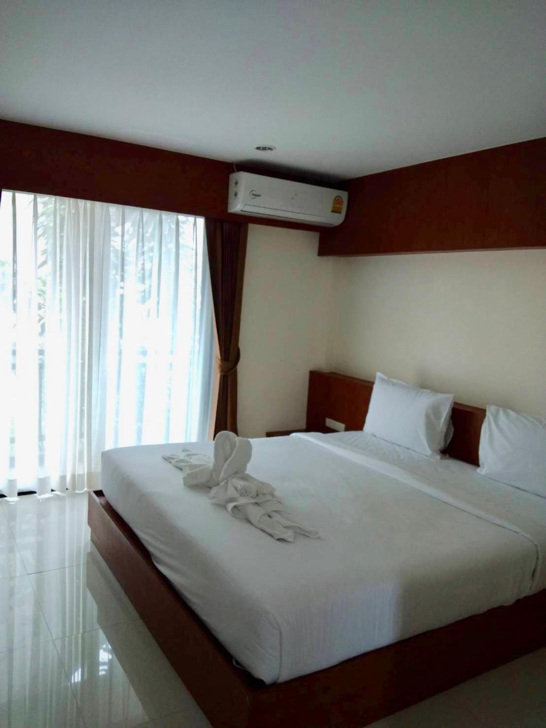 KT Hotel Airport view 5