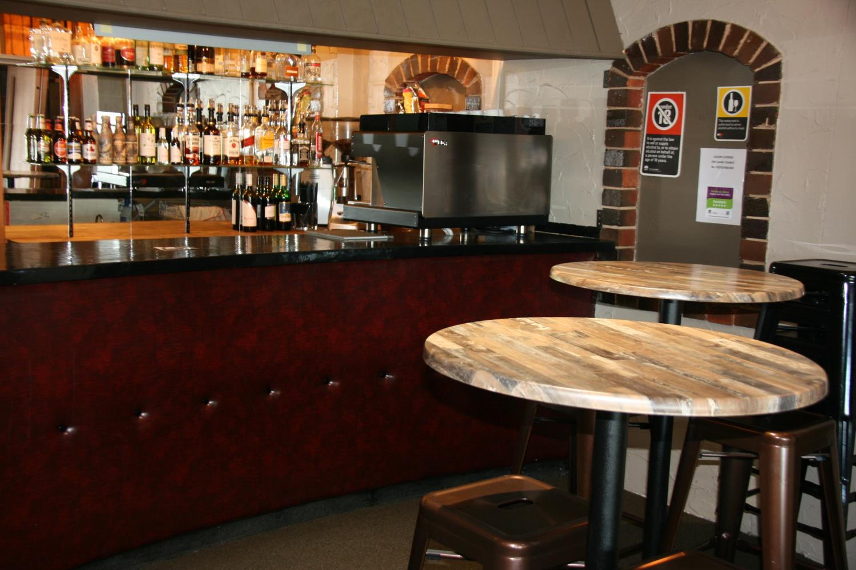 Jindy Inn