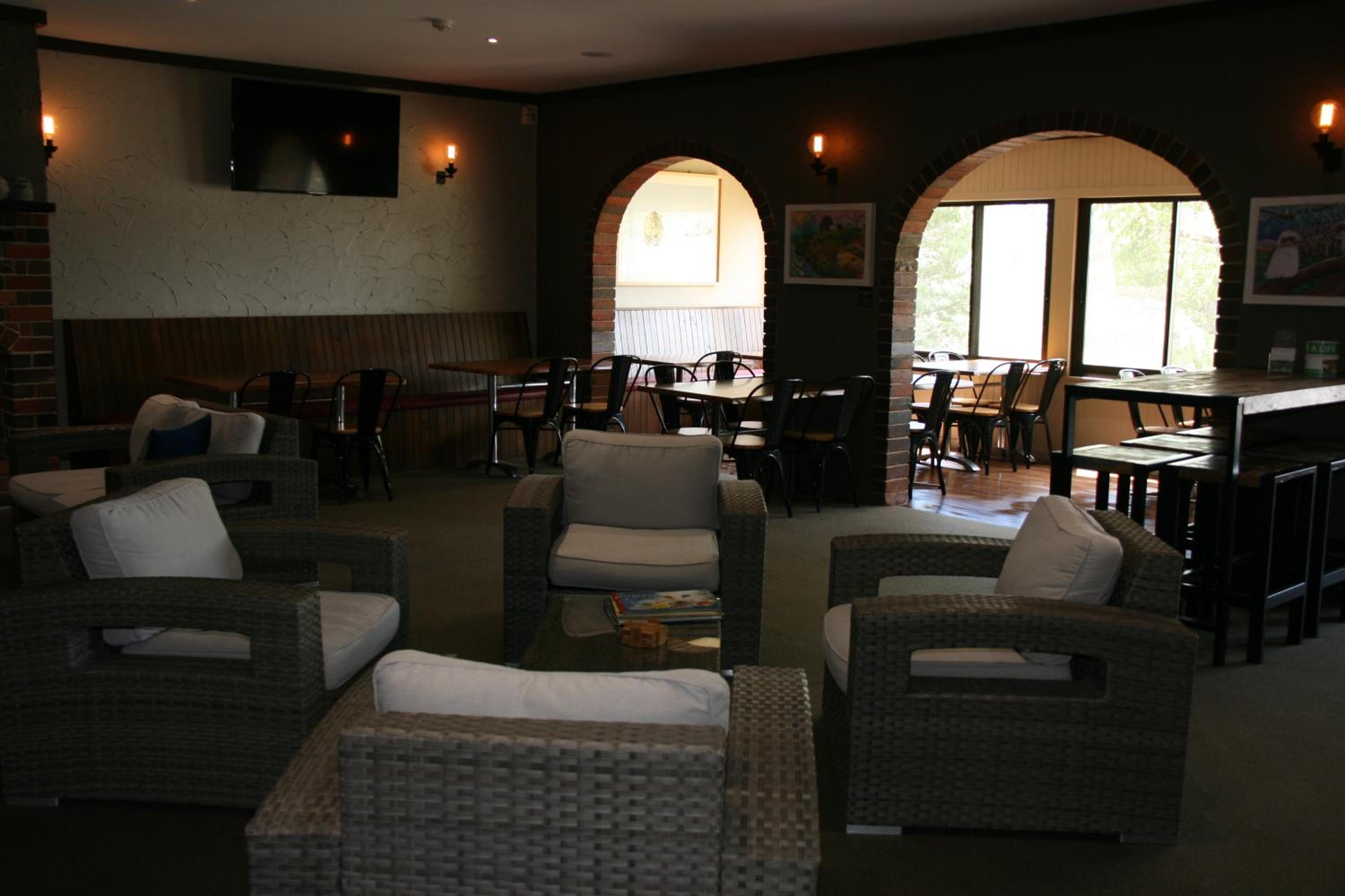 Jindy Inn
