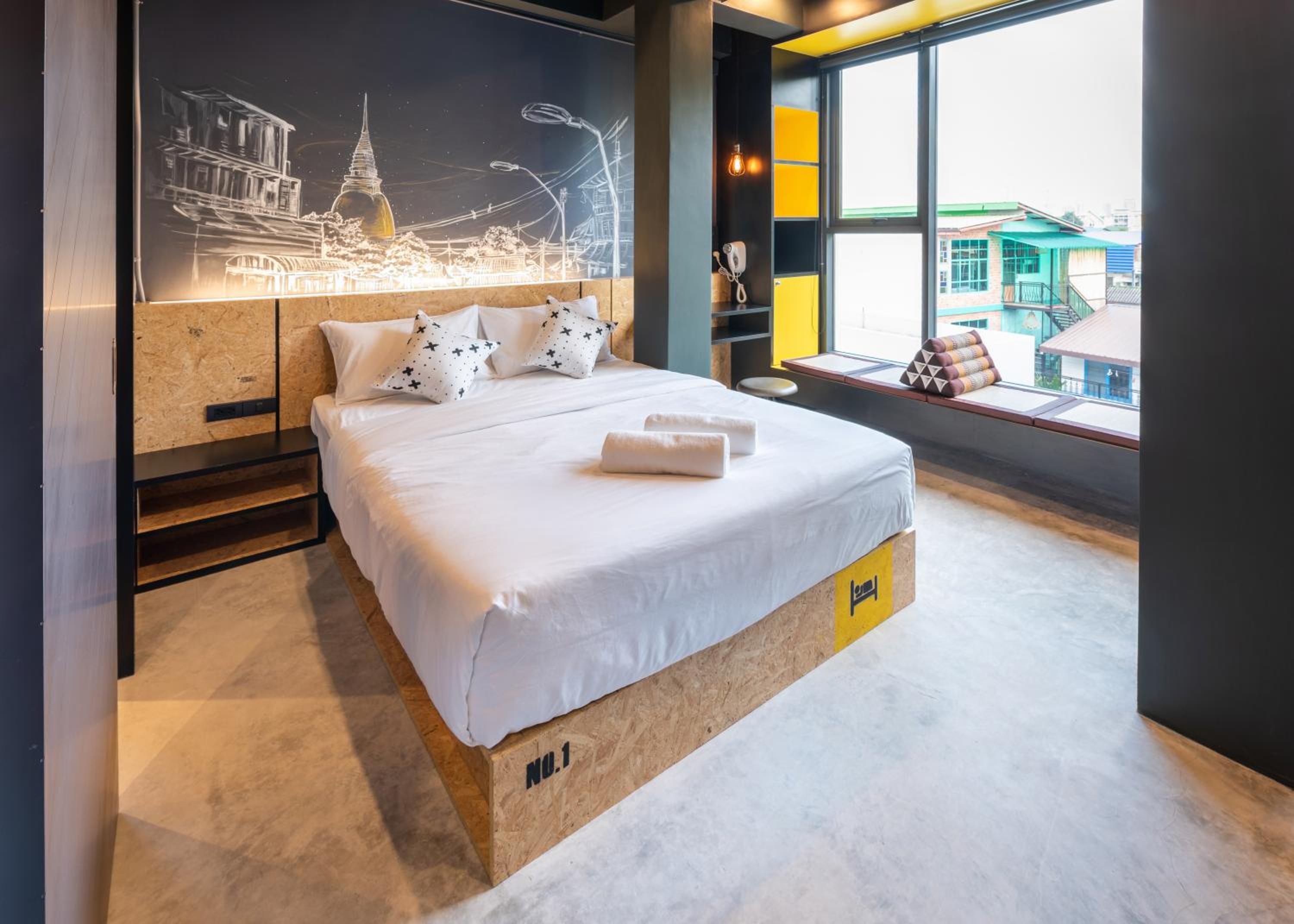 LOBSUEK Hostel