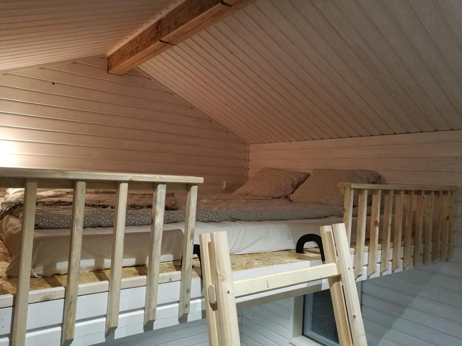 Cozy Cottage - Free WIFI and Parking view 2