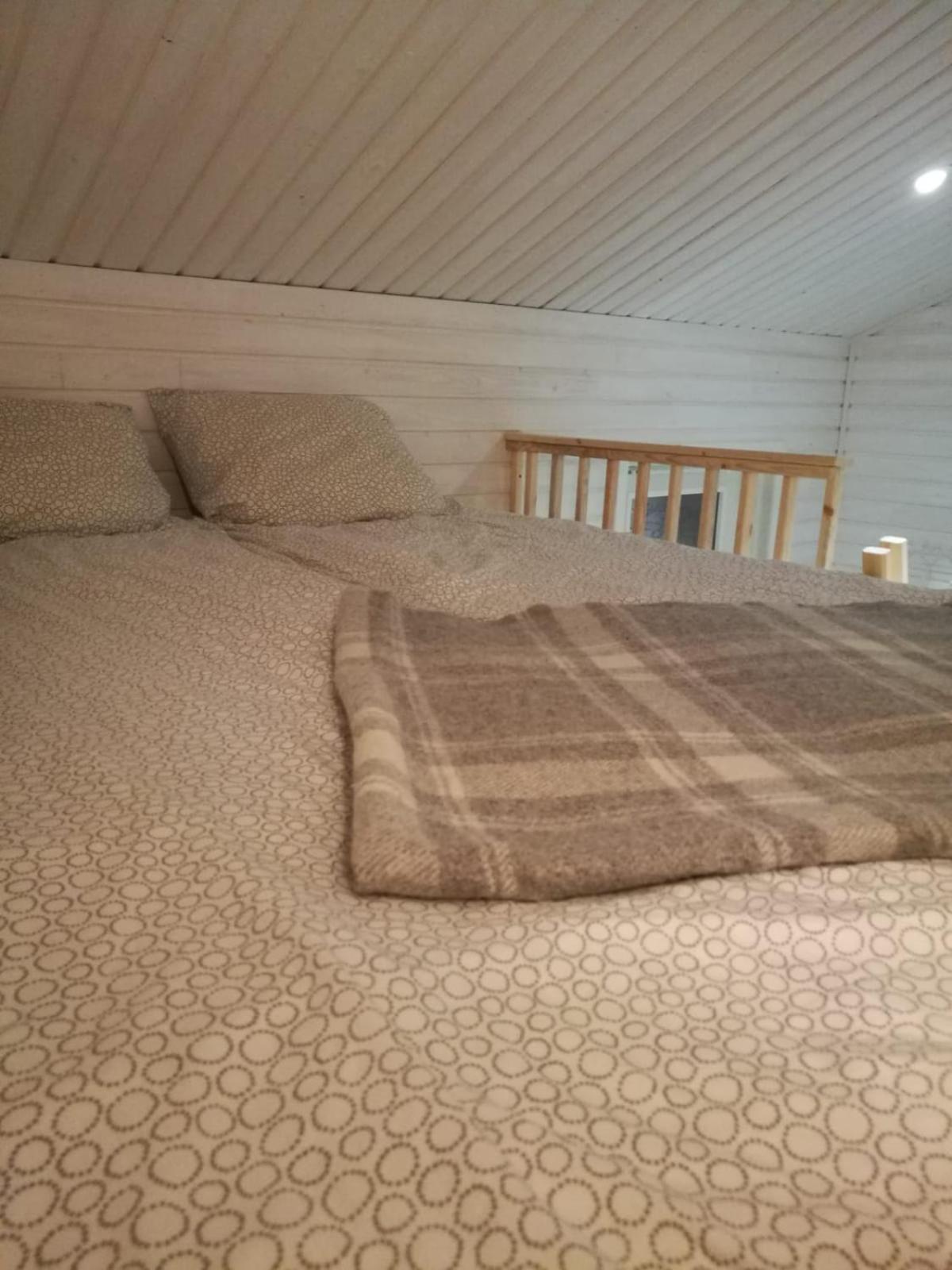 Cozy Cottage - Free WIFI and Parking view 3