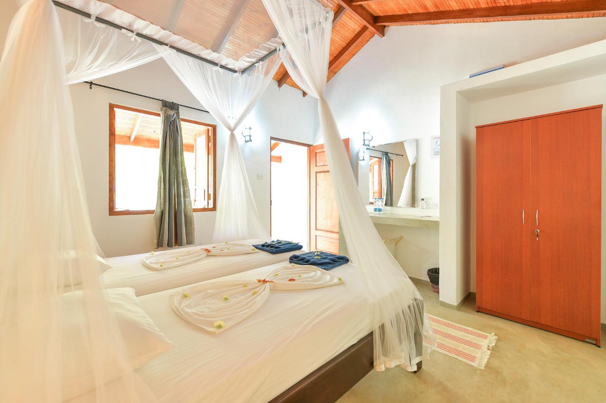 De Silva Palm Resort