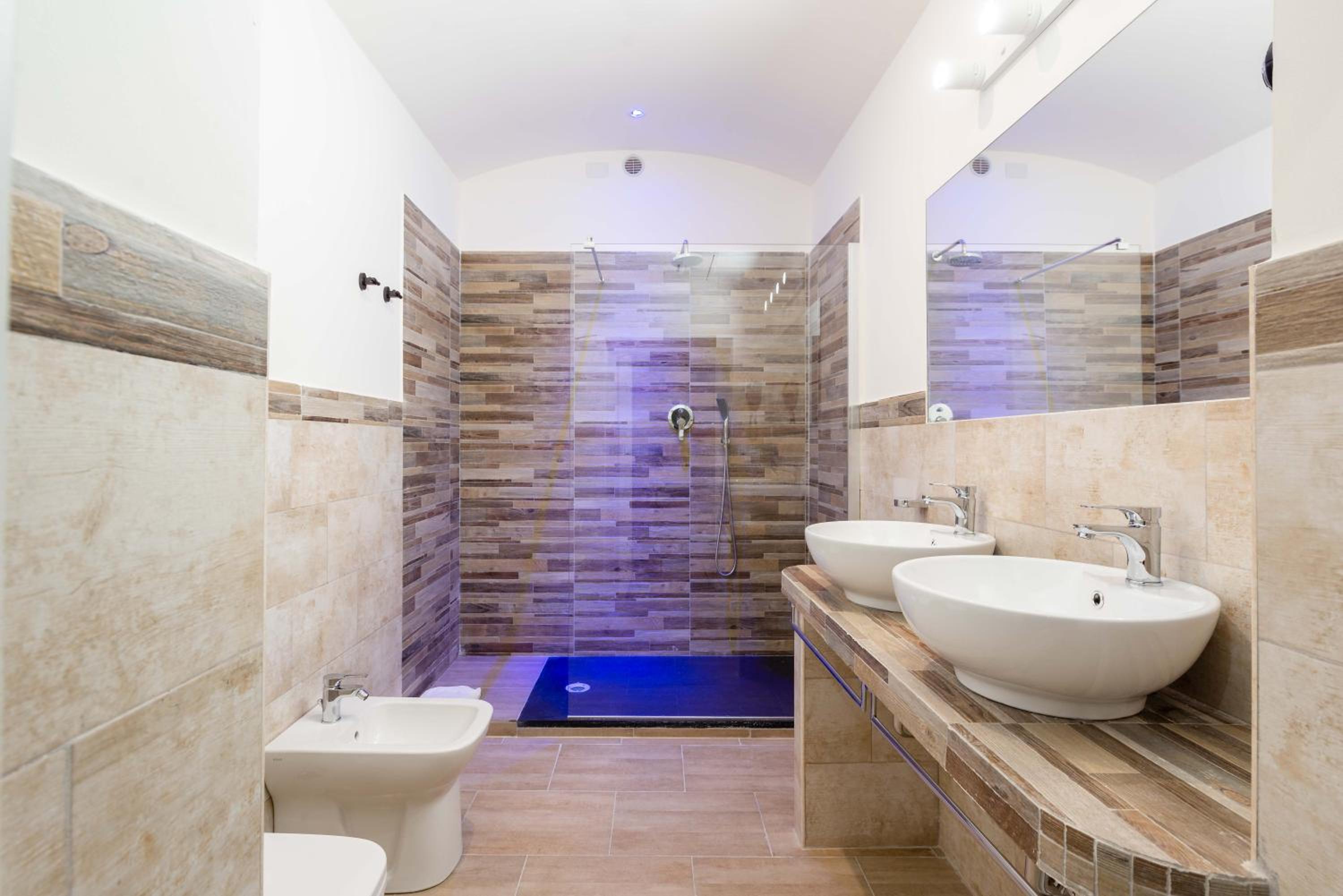chèri luxury suite