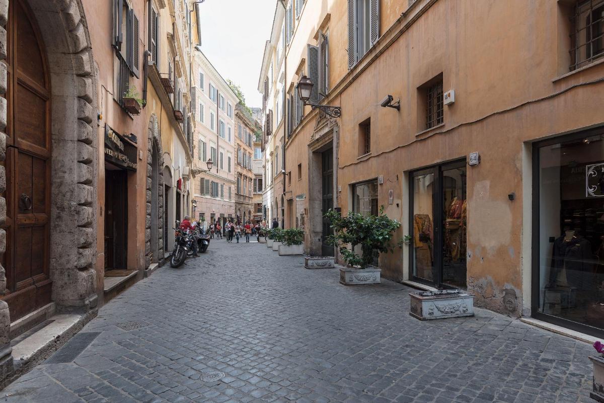 A peaceful retreat 2 minutes from Piazza Navona - FromHometoRome