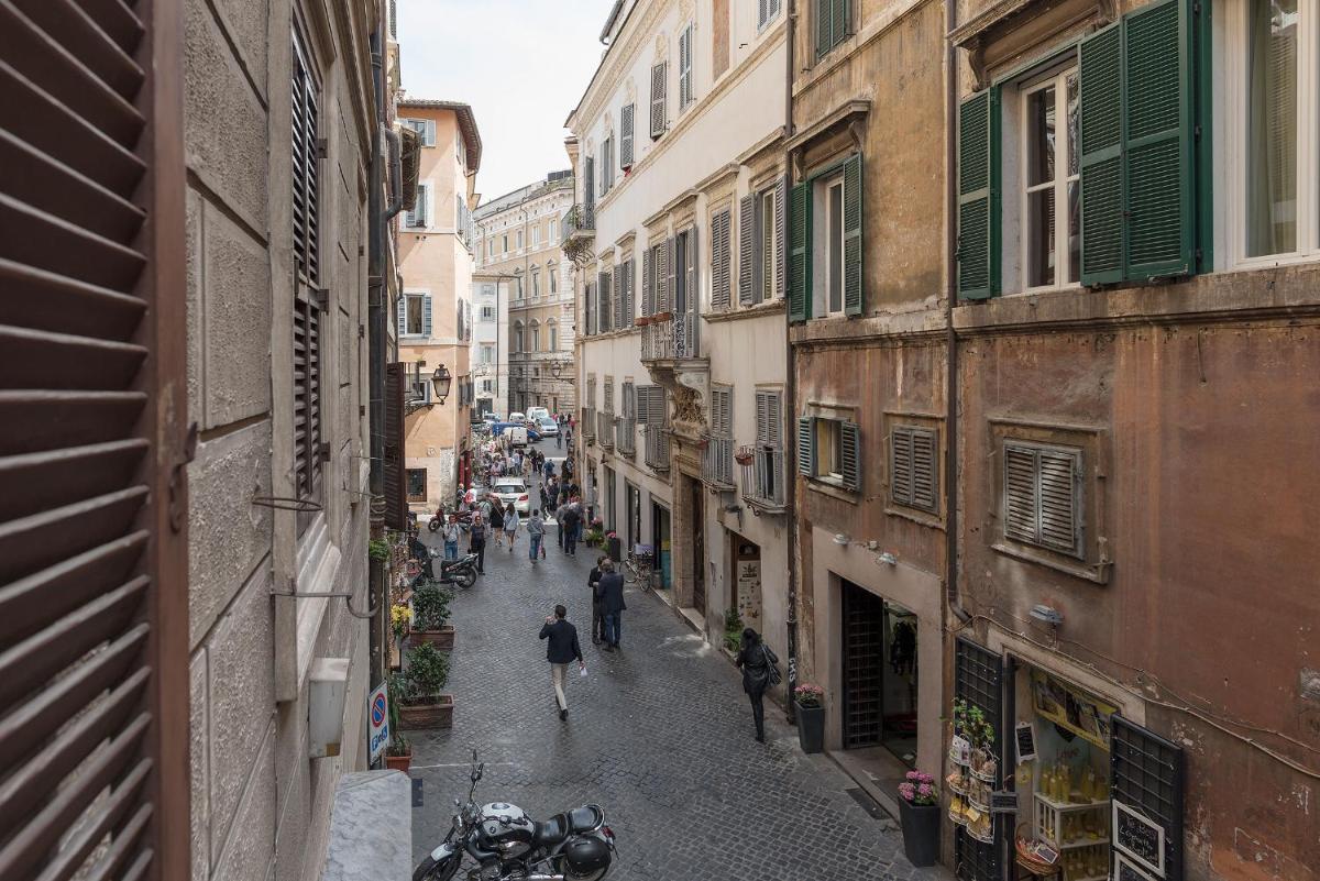 A peaceful retreat 2 minutes from Piazza Navona - FromHometoRome