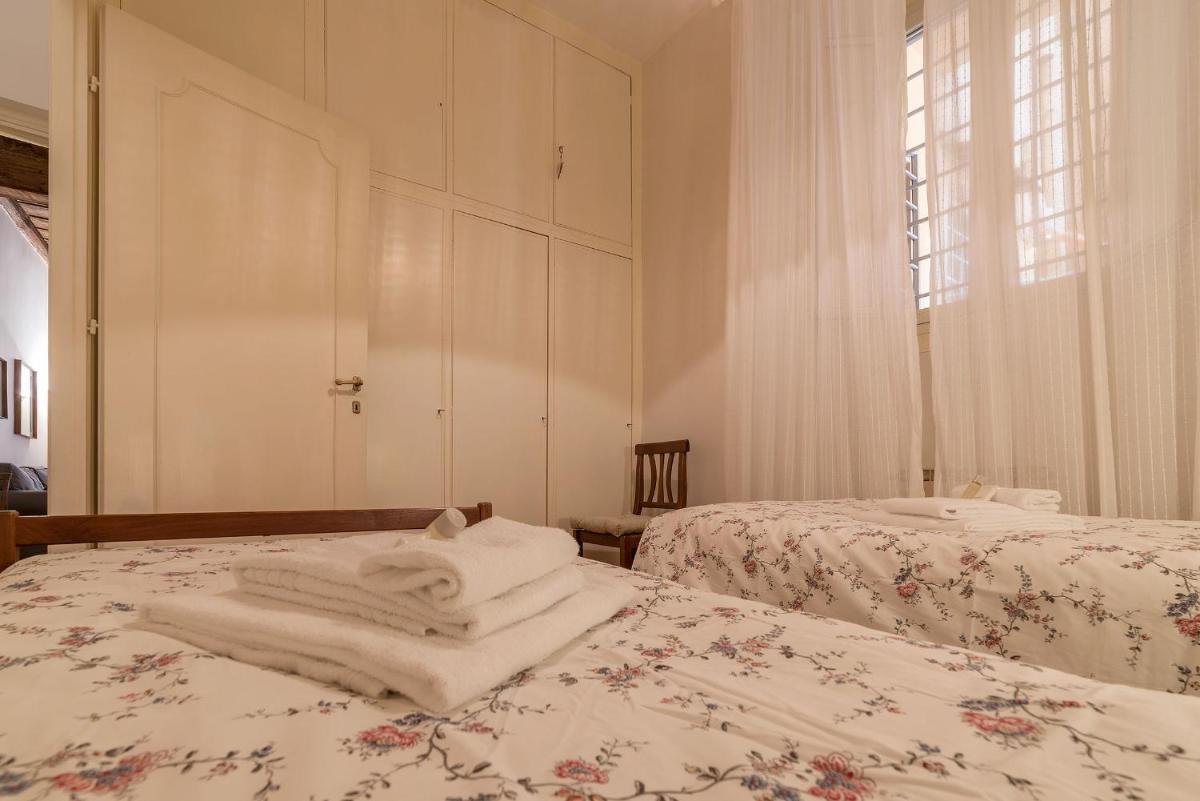 A peaceful retreat 2 minutes from Piazza Navona - FromHometoRome