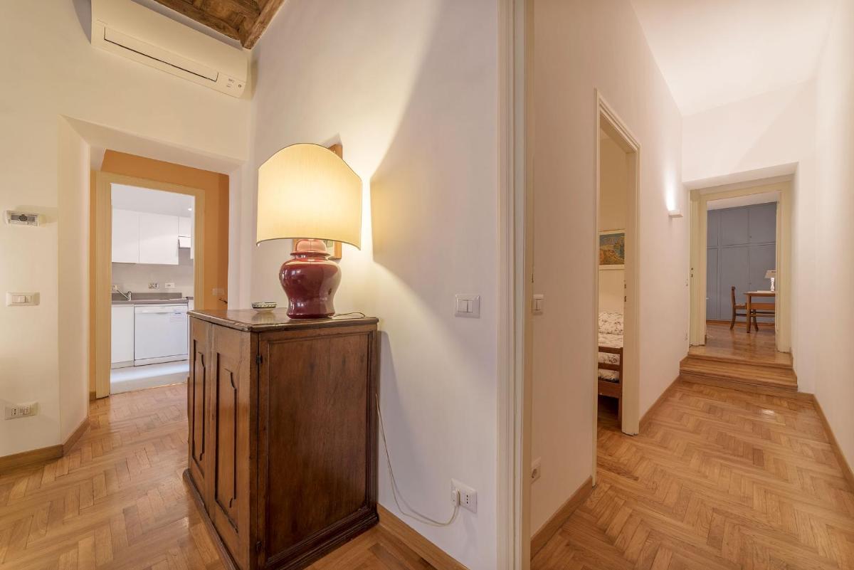 A peaceful retreat 2 minutes from Piazza Navona - FromHometoRome