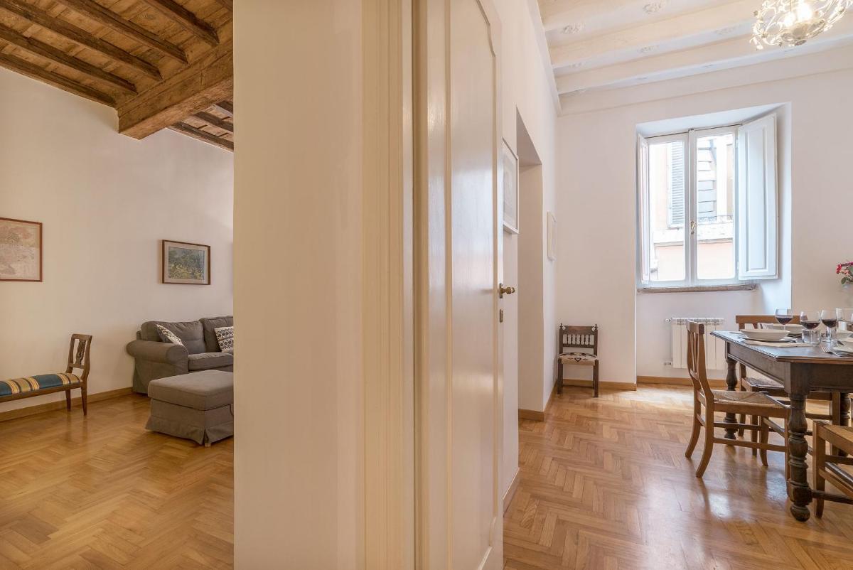 A peaceful retreat 2 minutes from Piazza Navona - FromHometoRome