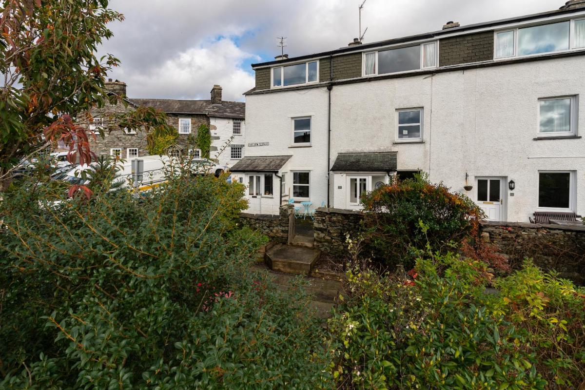 Look Far - 4BR - 2BA - Fabulous Views - Ambleside view 4