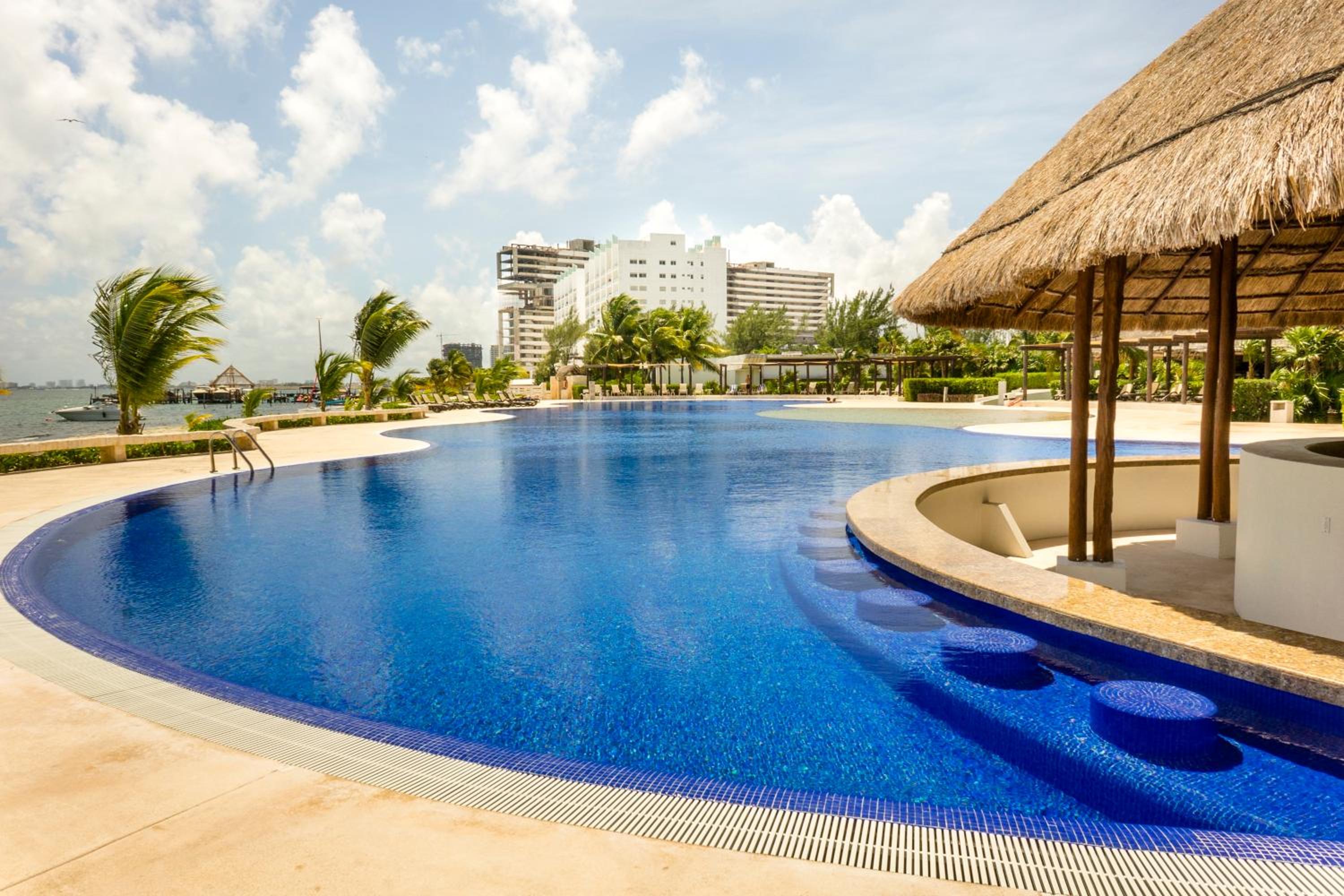 Cancún departamento frente al mar Amara