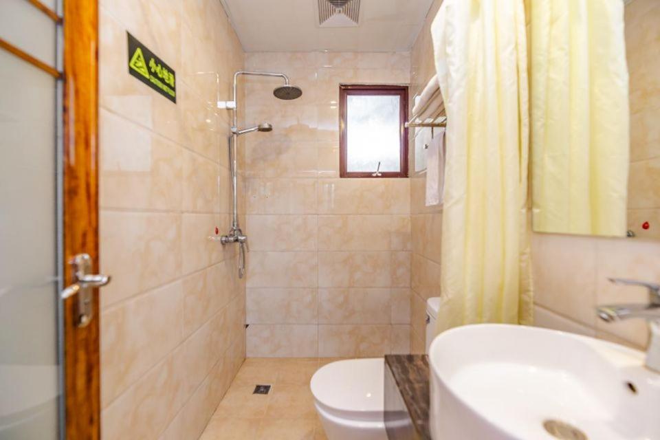 Holly's Hostel