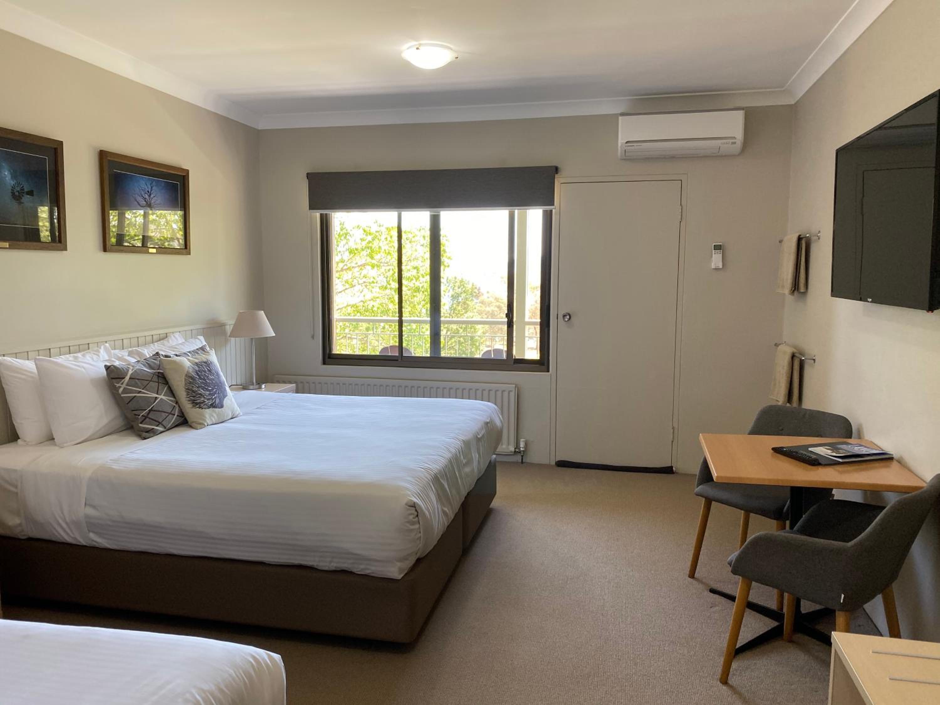 Jindy Inn