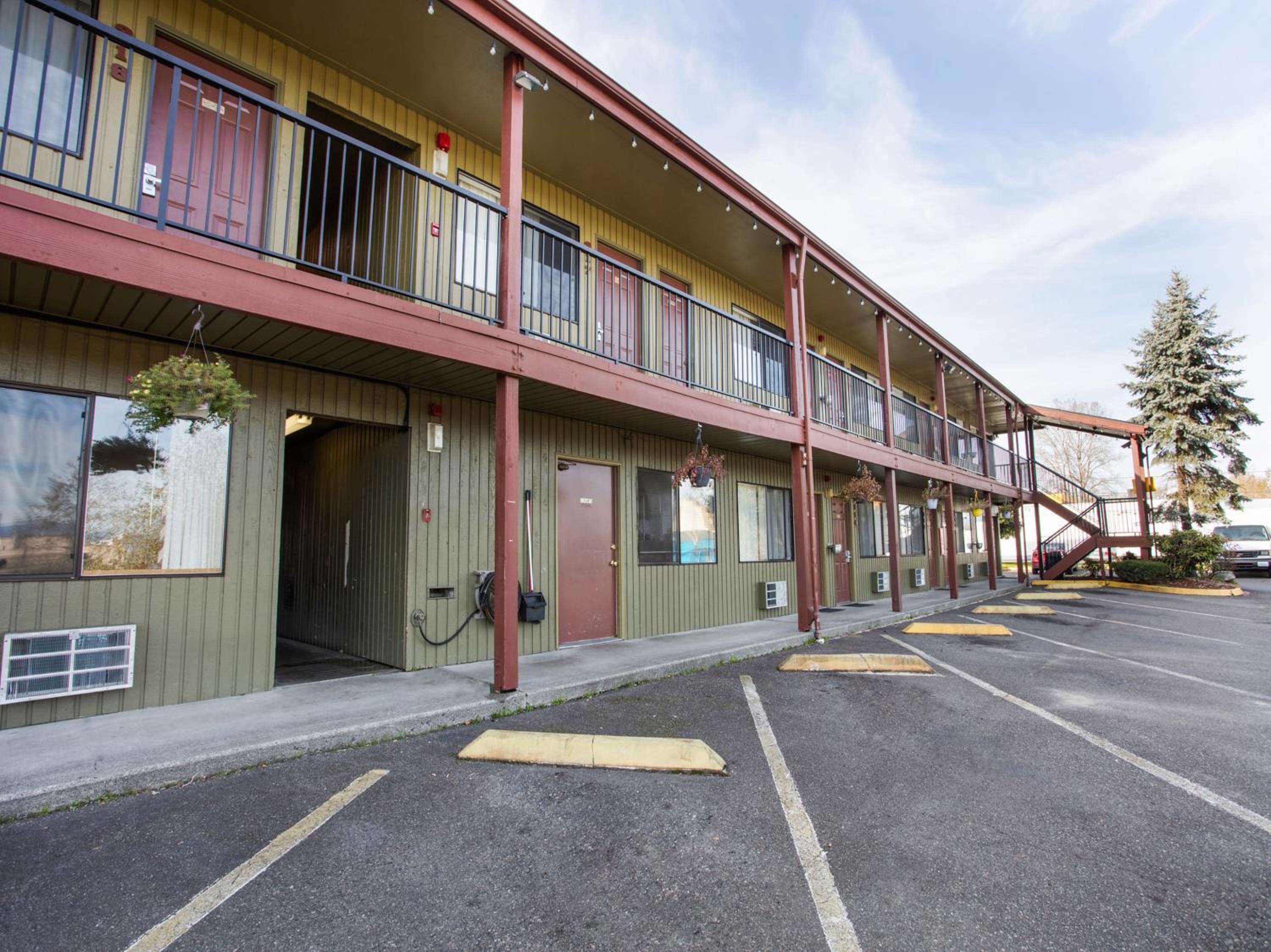 Arlington Motor Inn view 4
