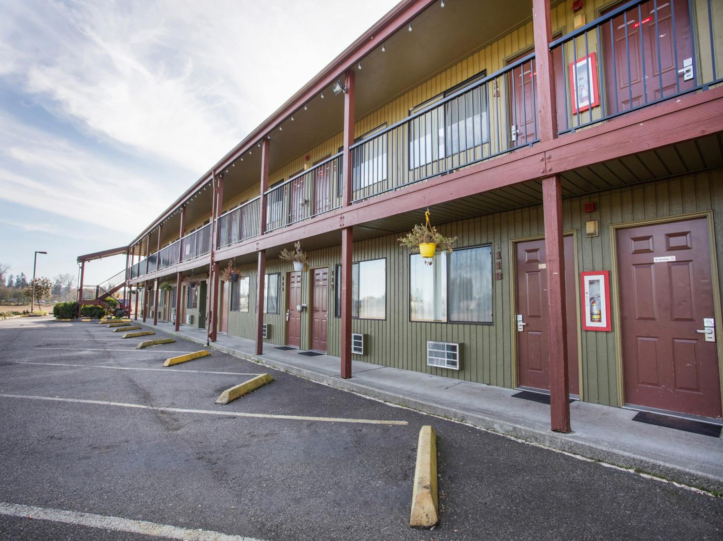 Arlington Motor Inn view 5