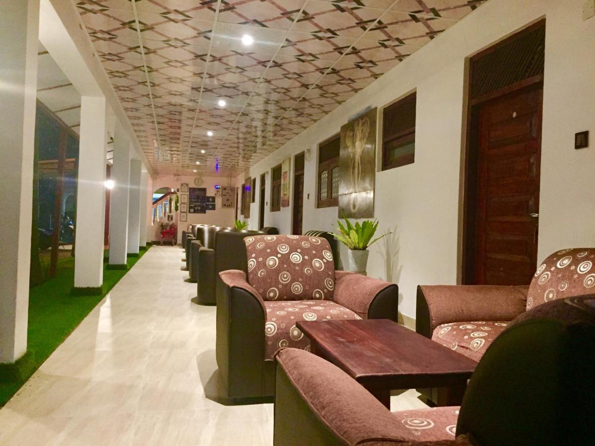 Thisara Guest House
