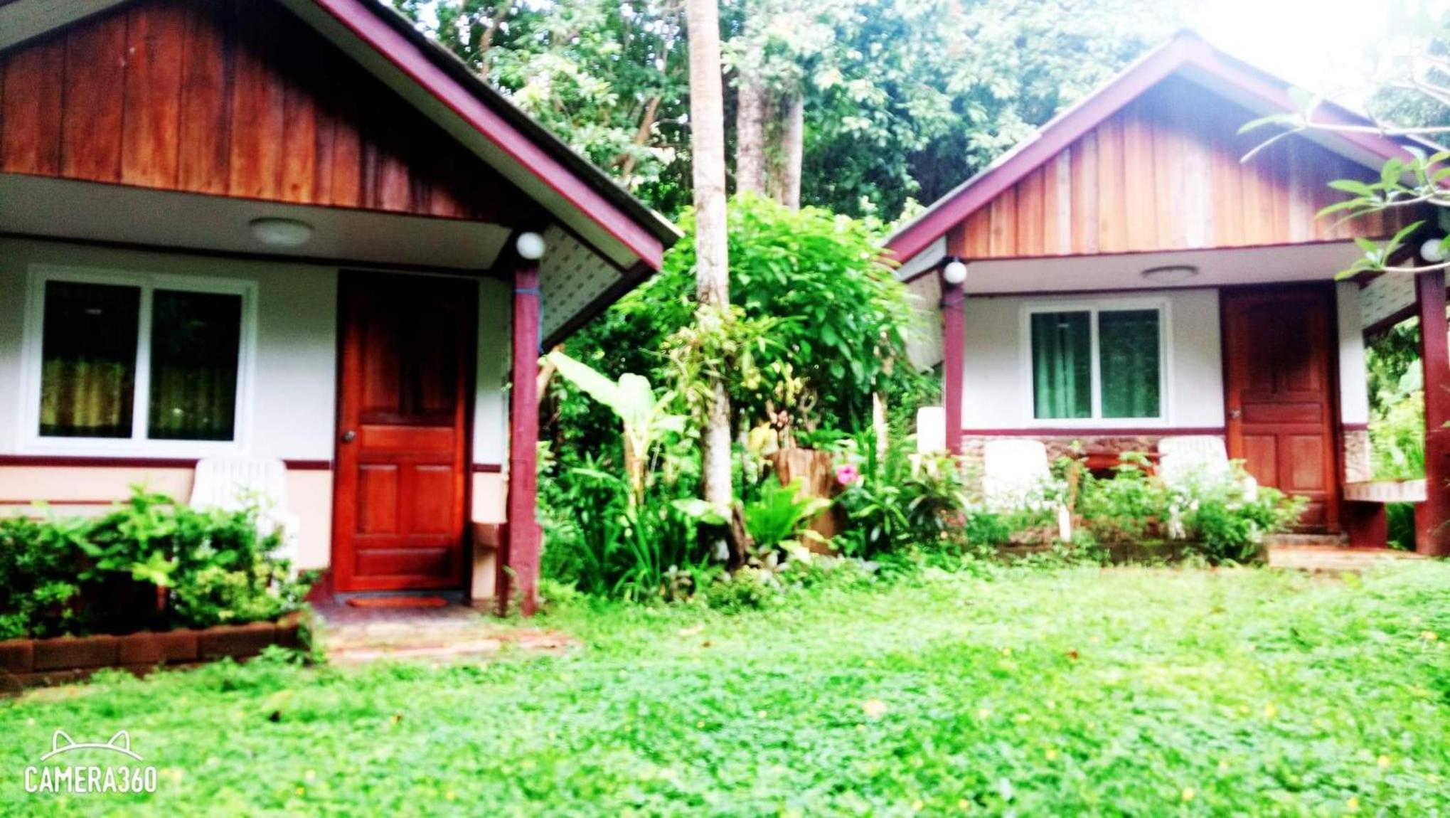 Mayow Bungalow Kohmook Trang view 3