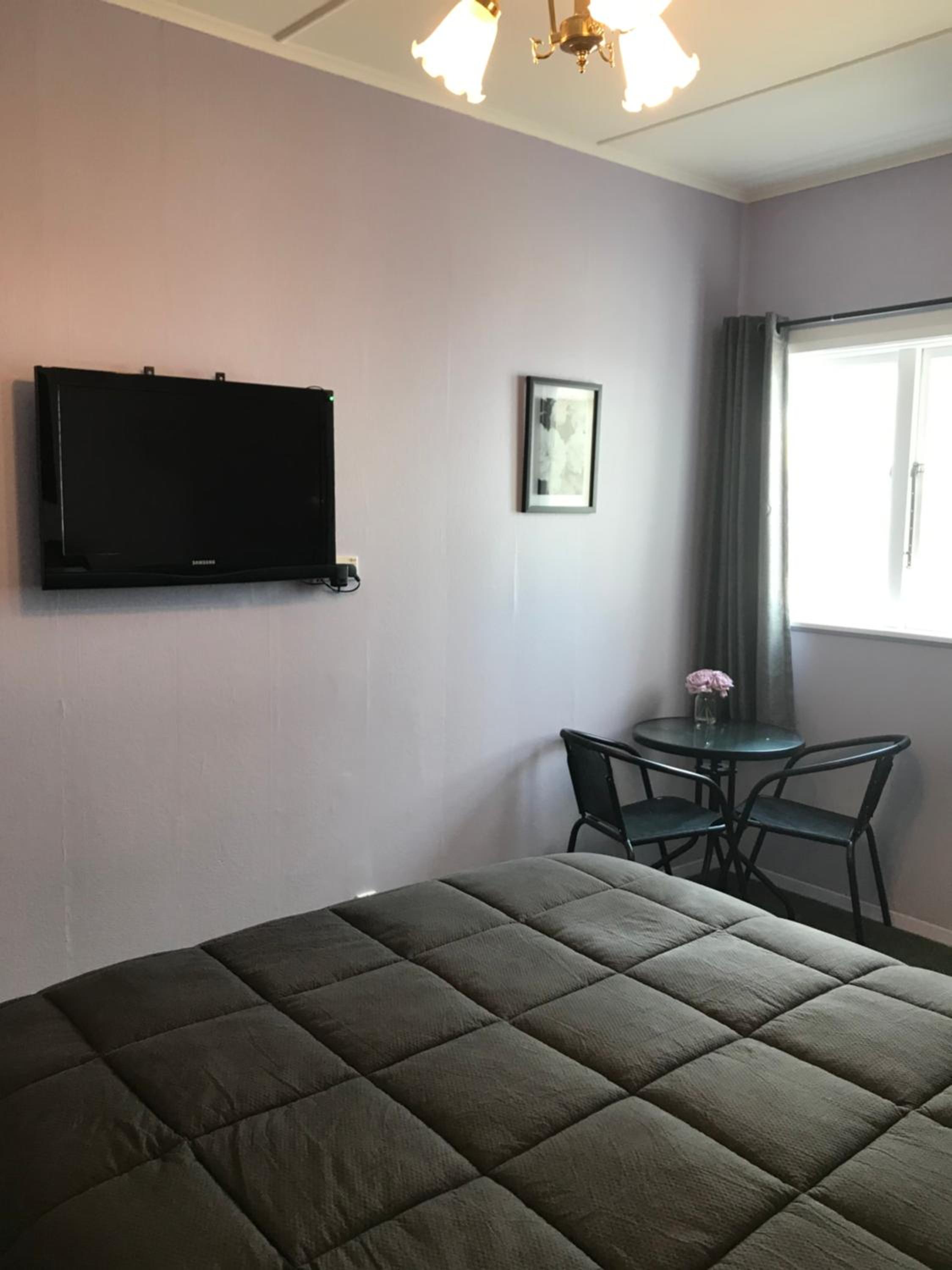 Admirals Lodge