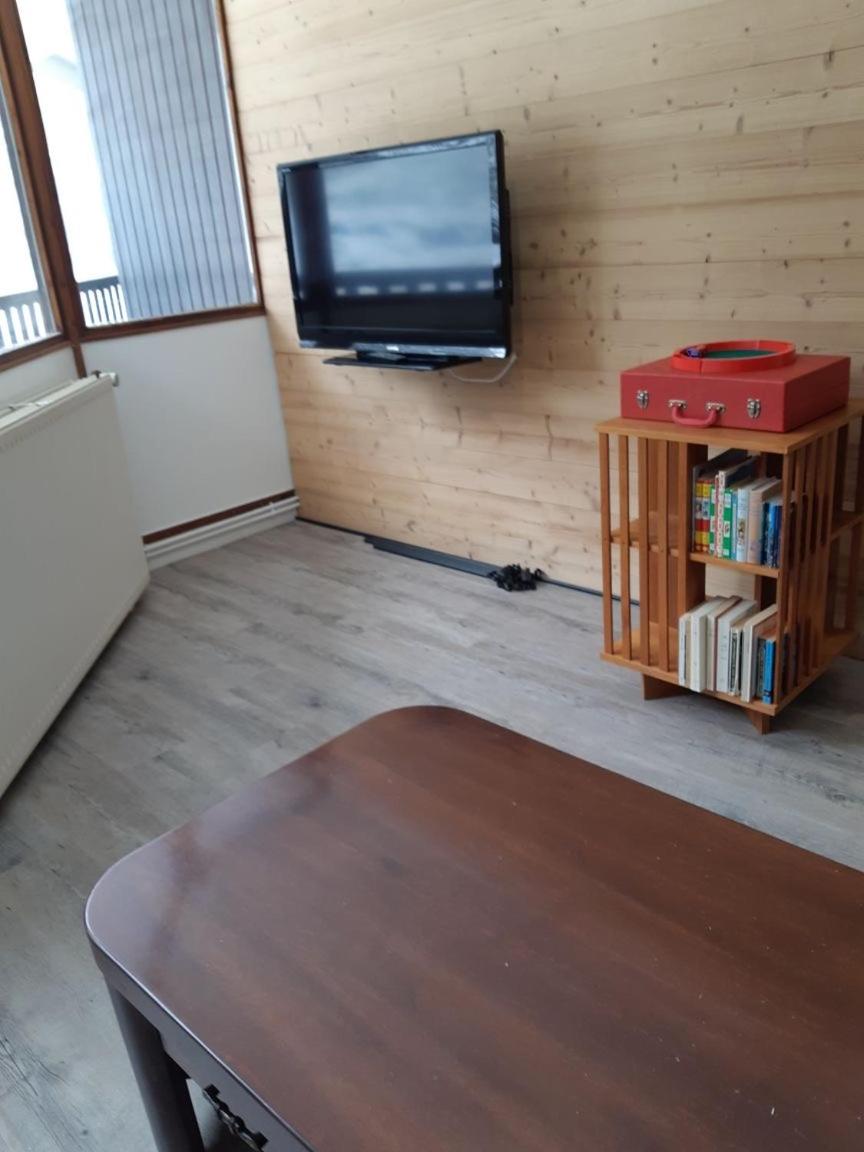 Photo 6