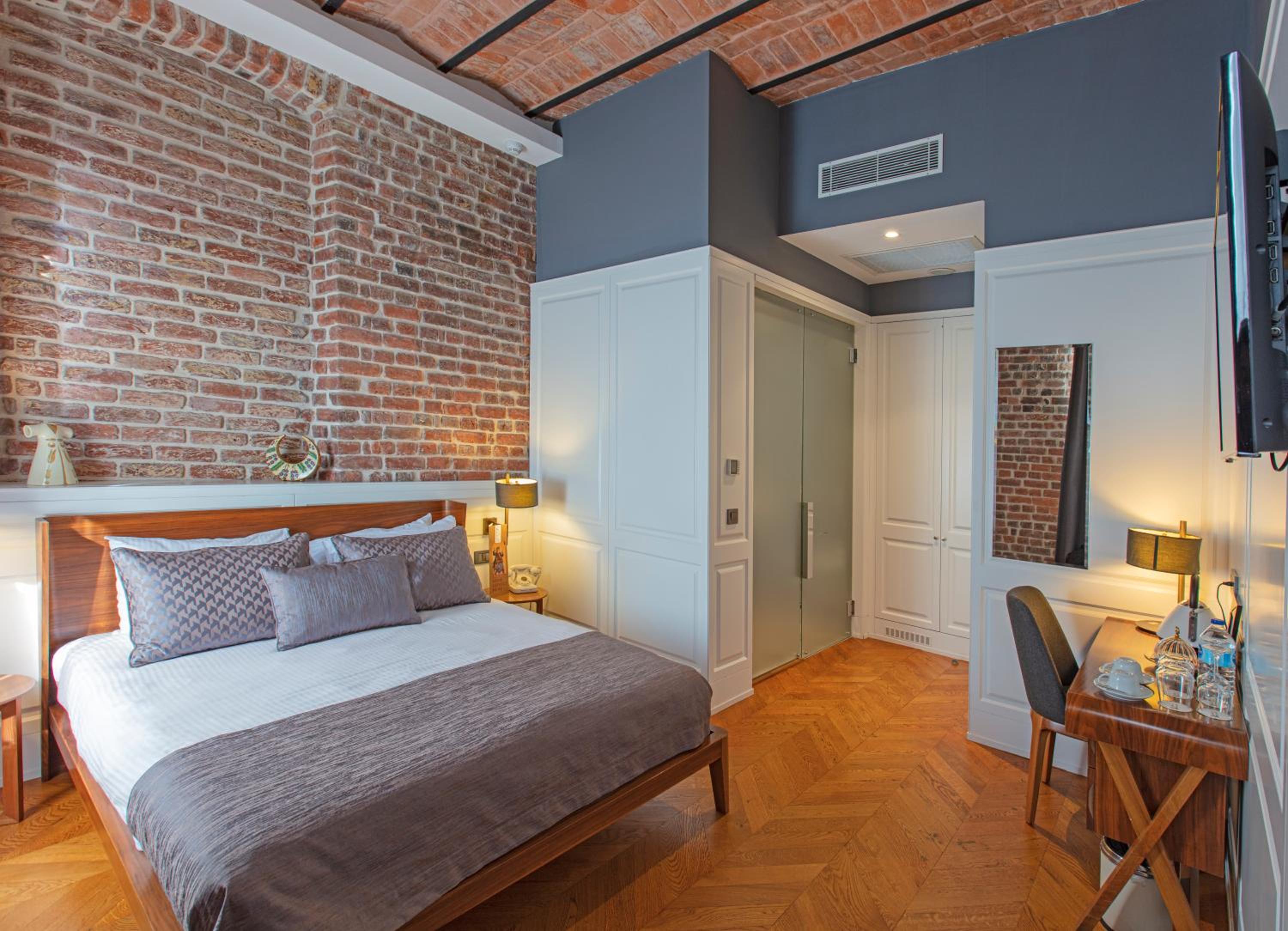 Hotel Miniature - Ottoman Mansion - Image 13