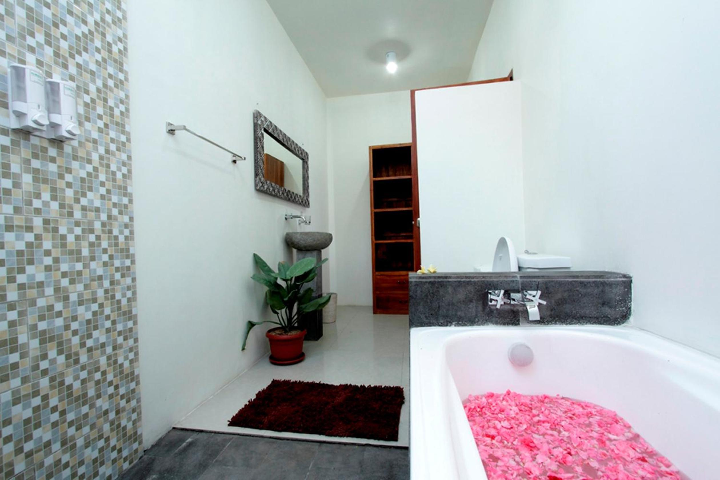 Maha Residence Guest House