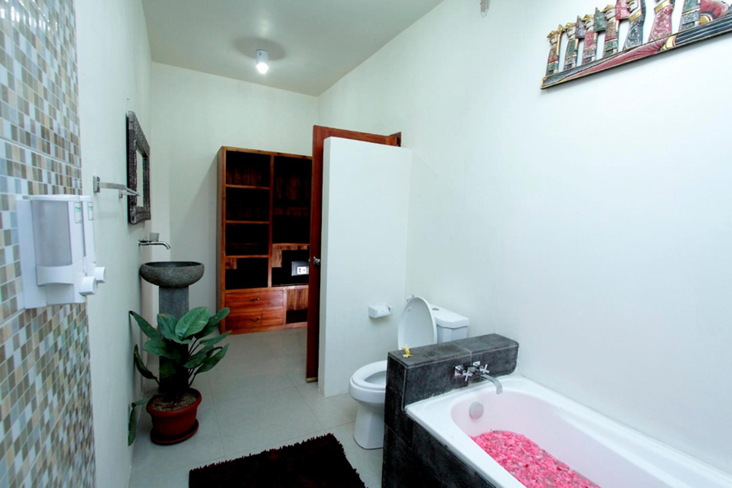 Maha Residence Guest House
