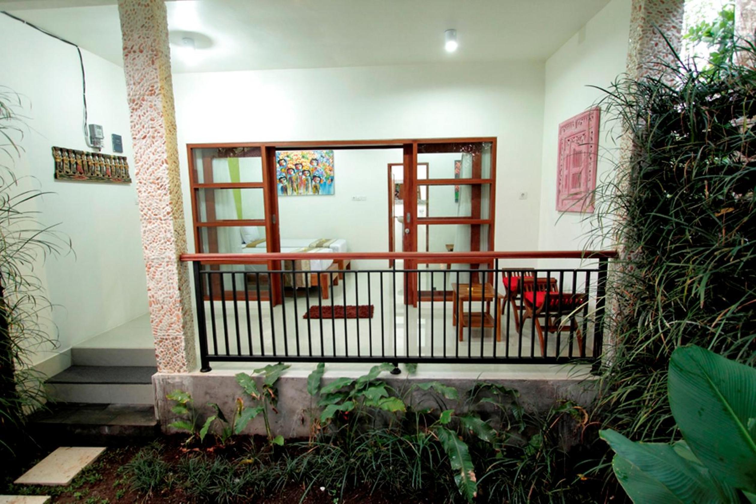 Maha Residence Guest House