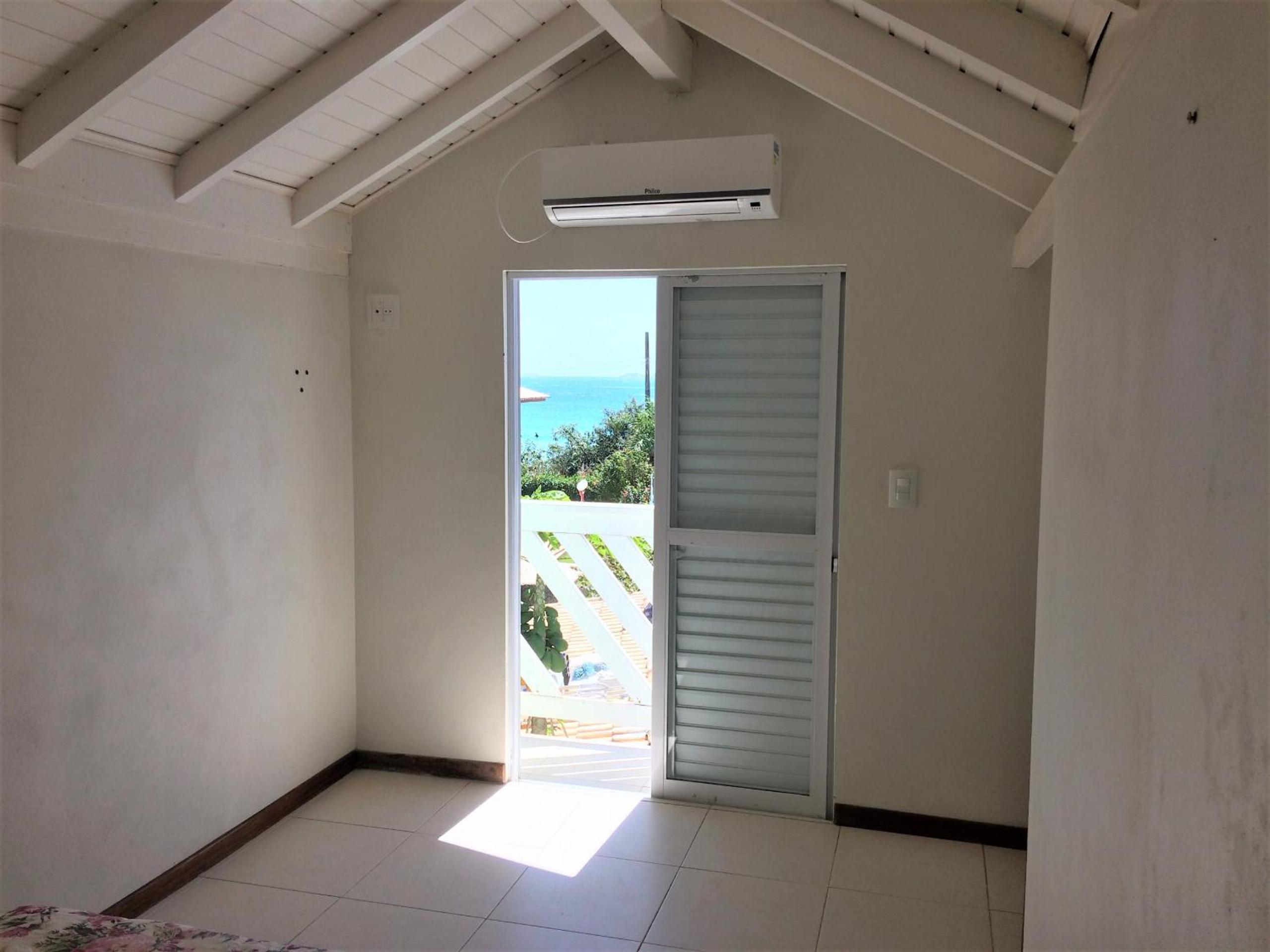 Casa 20m da praia, quarto c/ vista mar LAG163