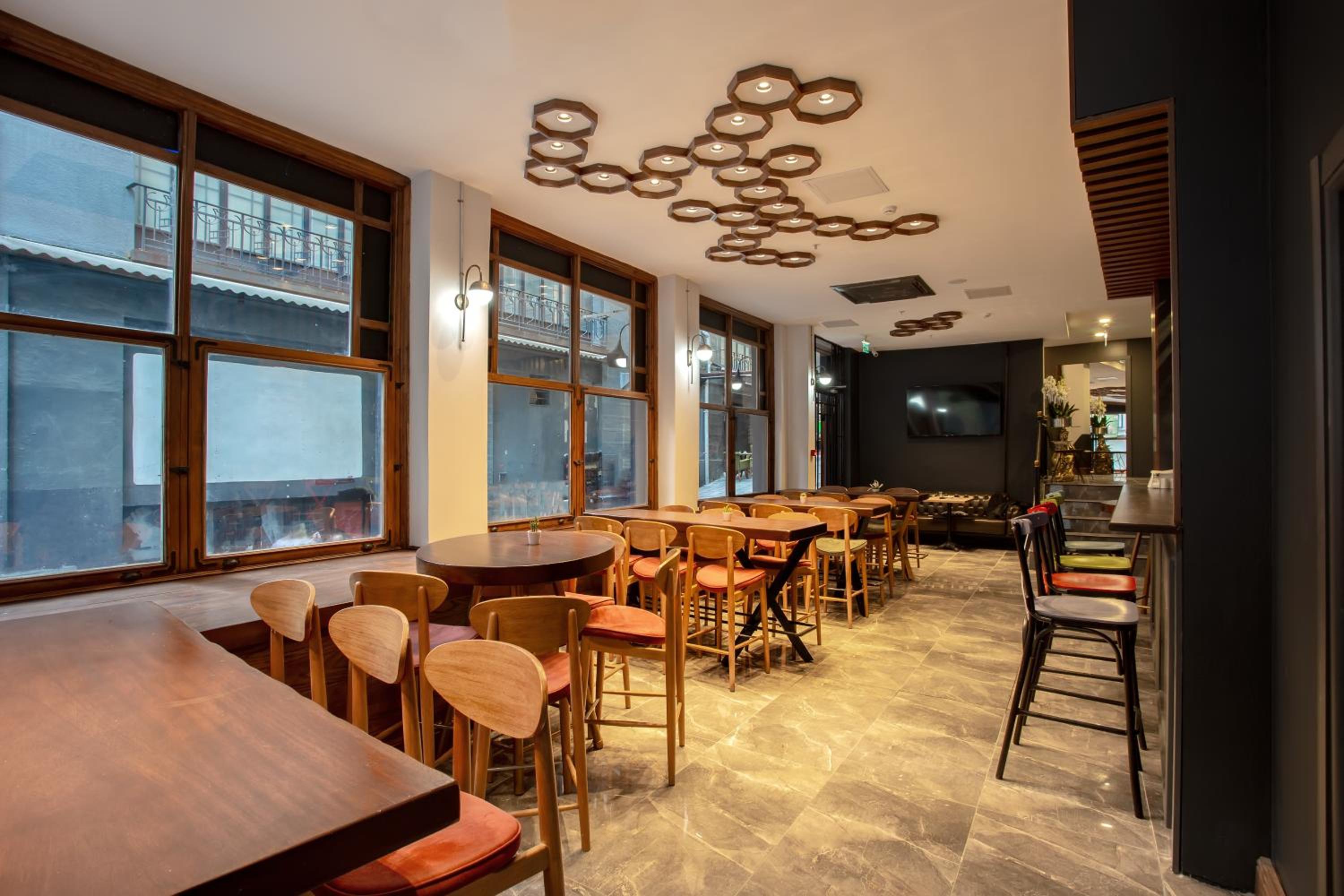 West Palace Otel - Image 39