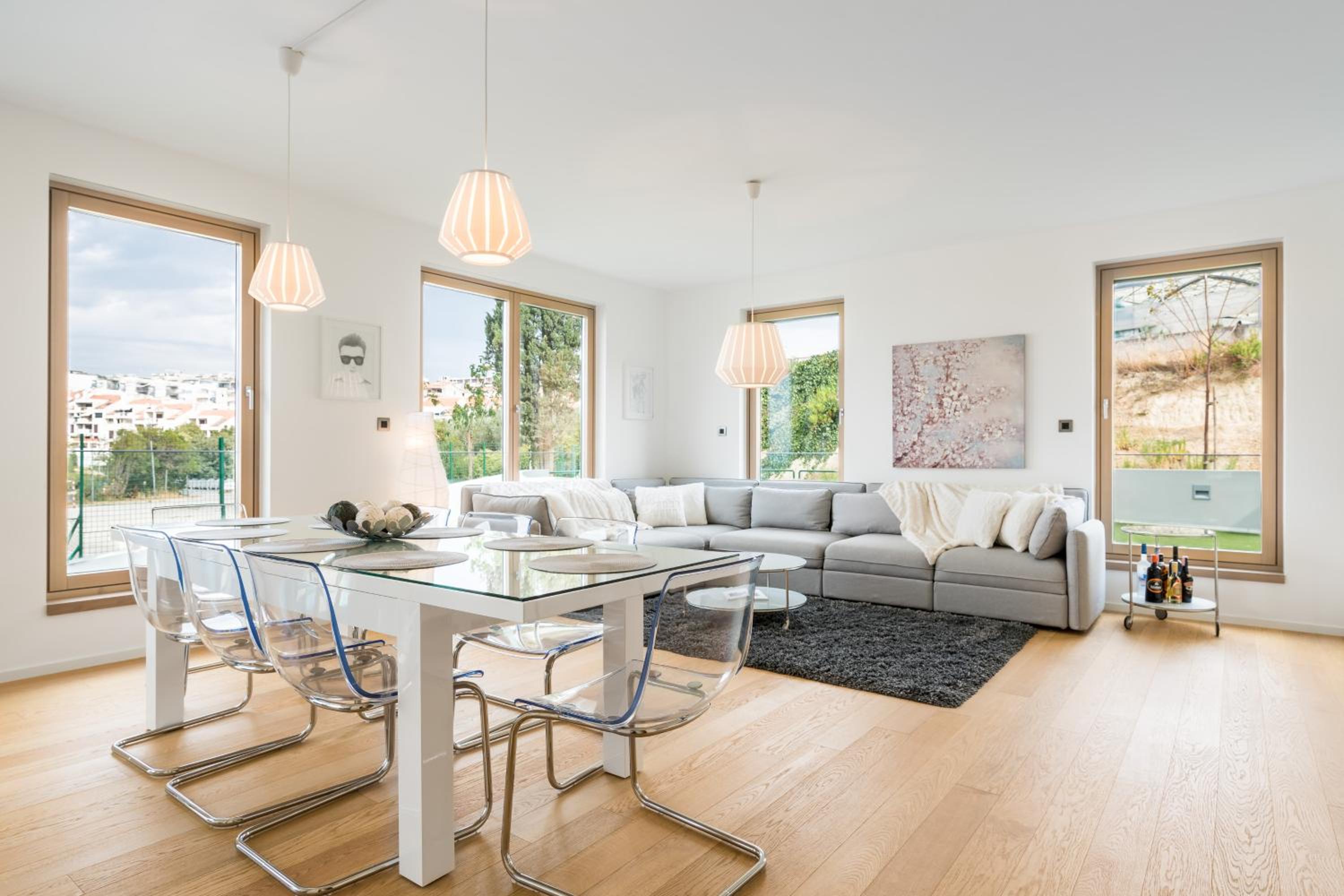 The Majestic Bel Etage Upscale Apartment with Pool view 3