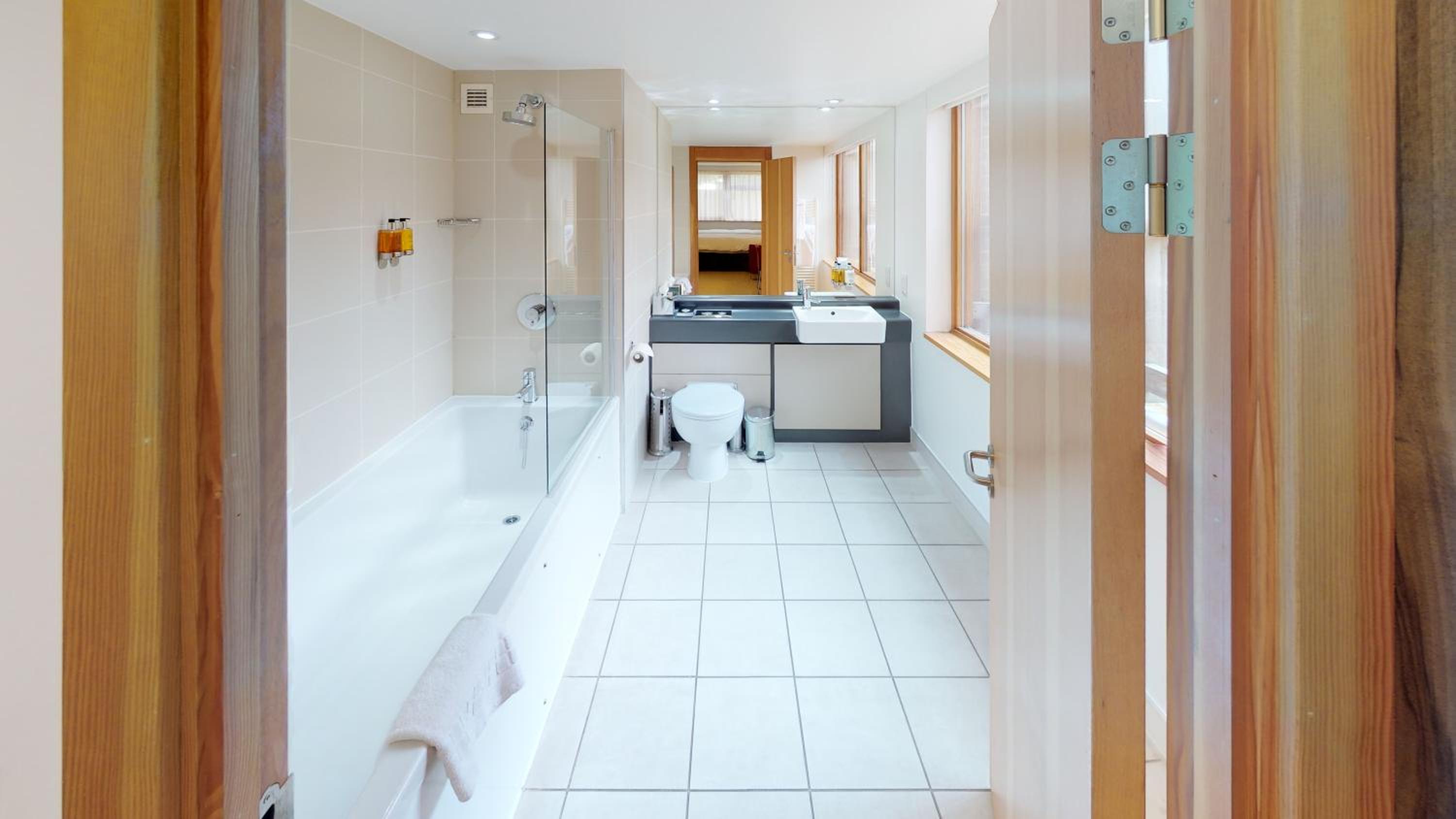 Leicester Vacations - College Court Hotel - Property Image 29
