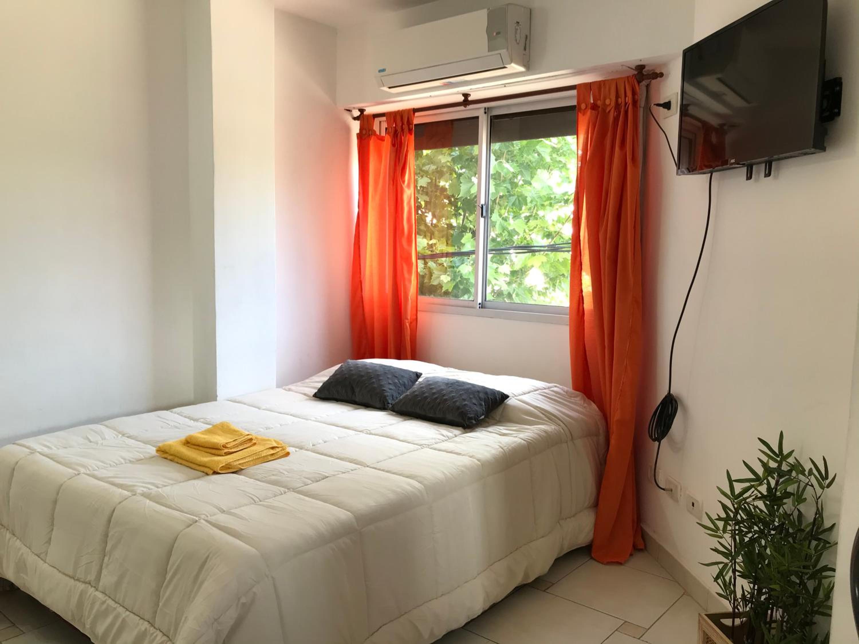 Cares Apartament, Morón, Buenos Aires