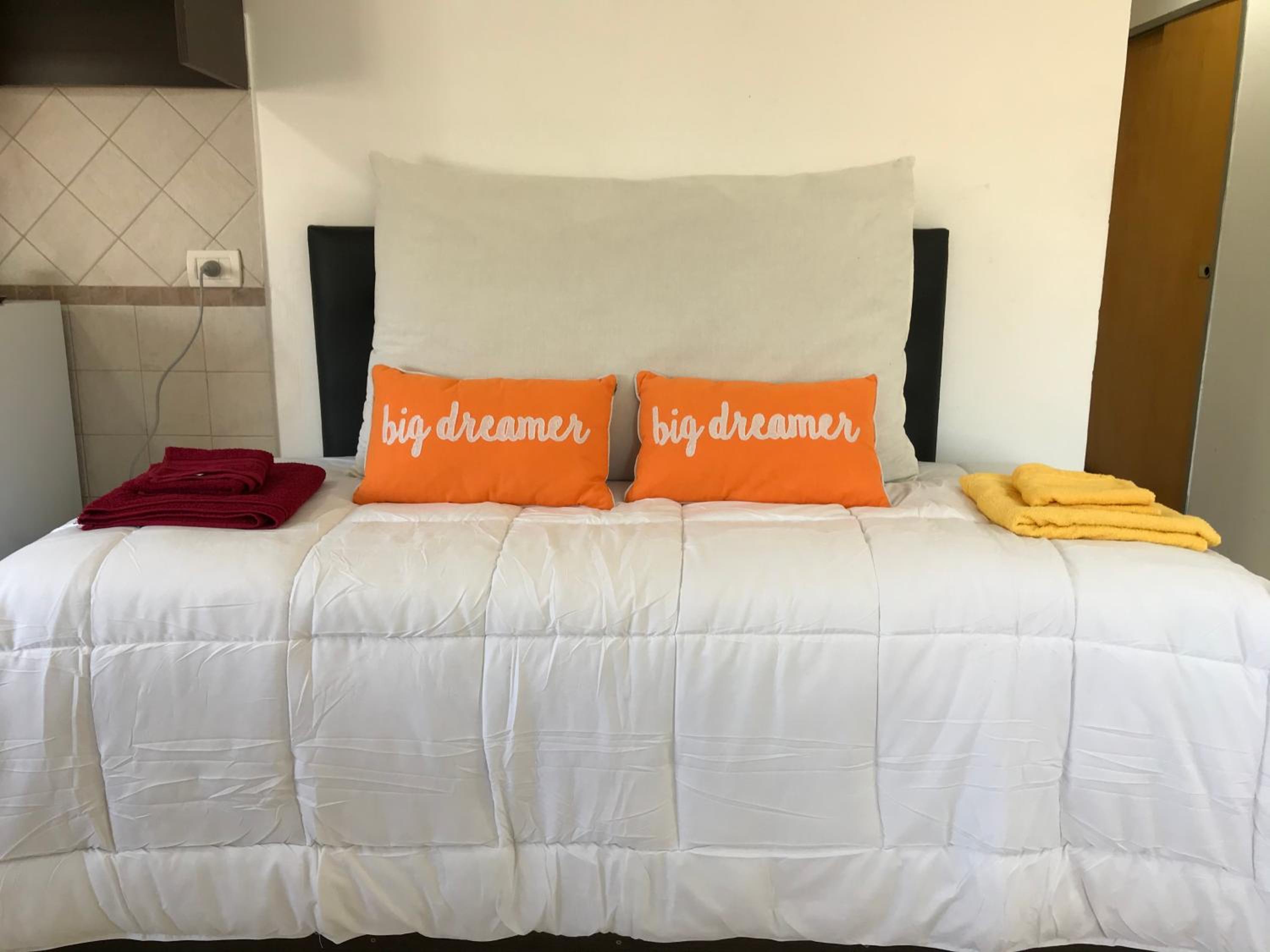 Cares Apartament, Morón, Buenos Aires