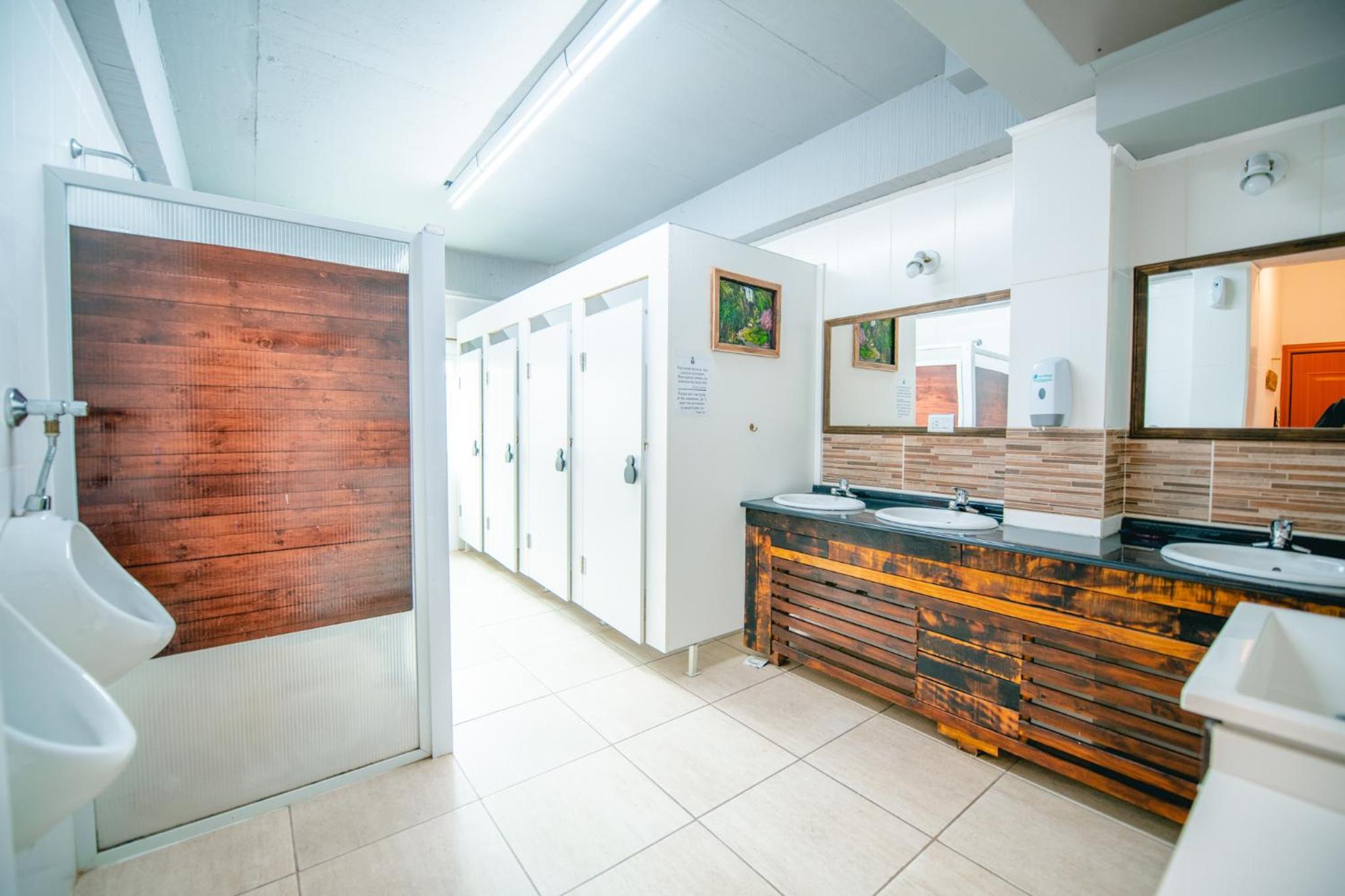 Oshovia Hostel