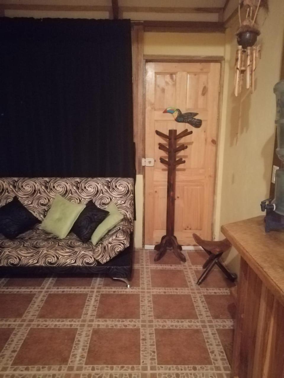 Casita Amarilla