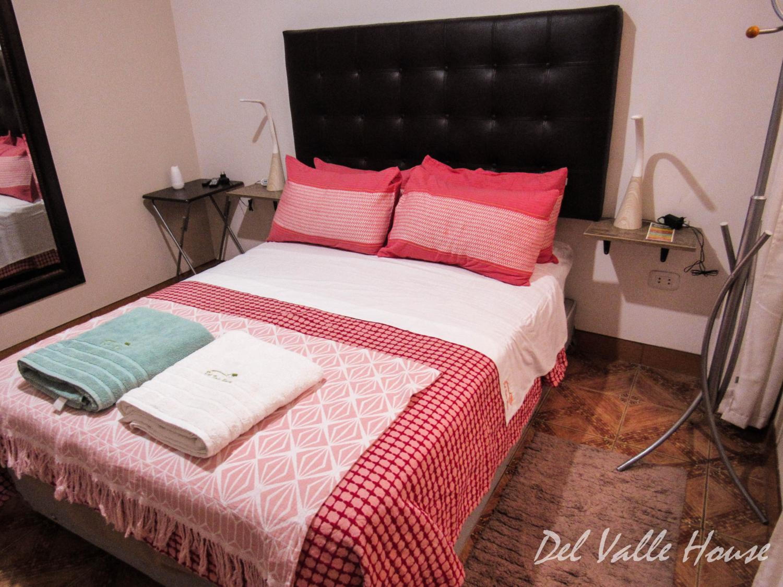 Del Valle House